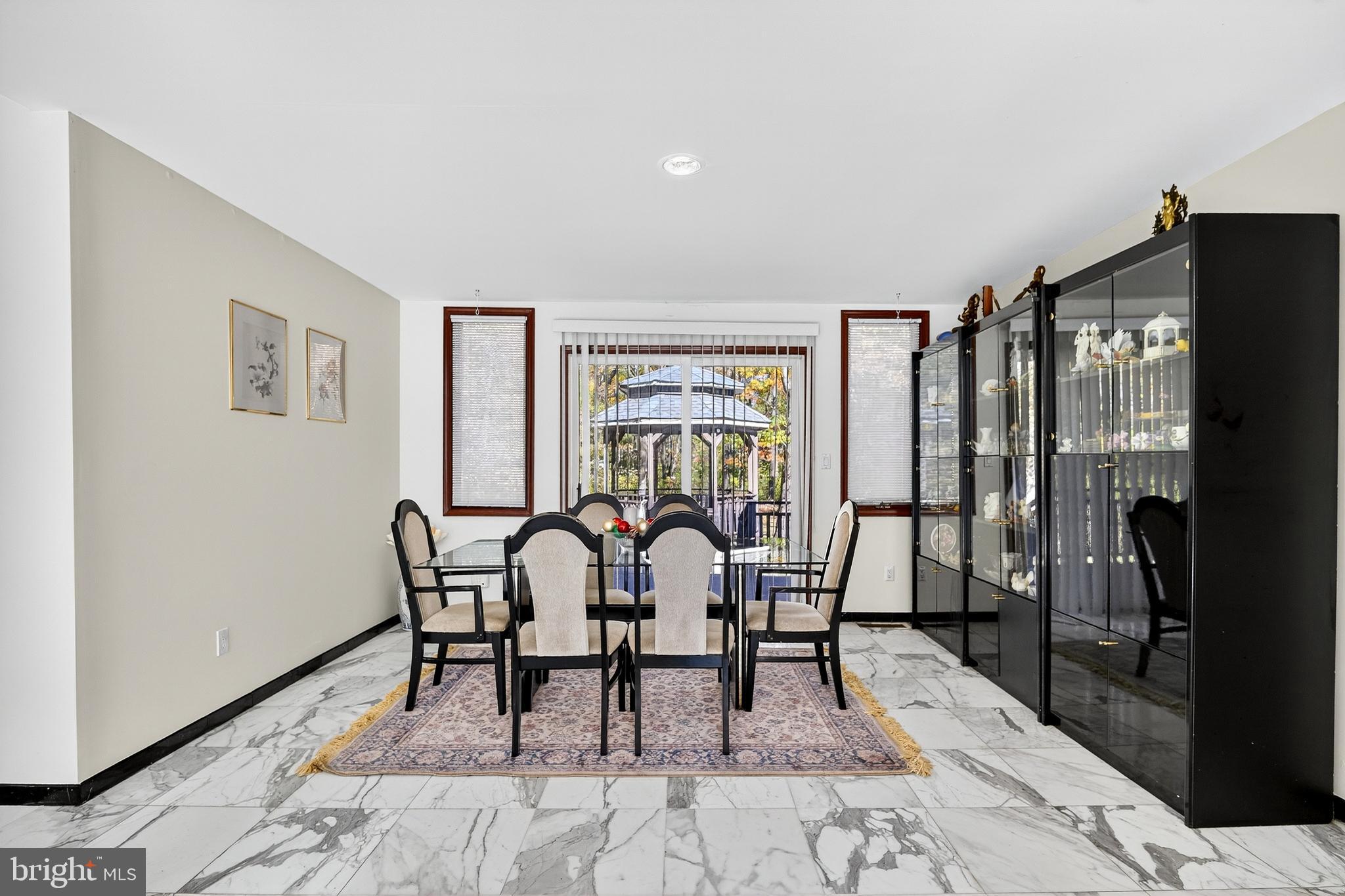 ROSEDALE ACRES - Residential