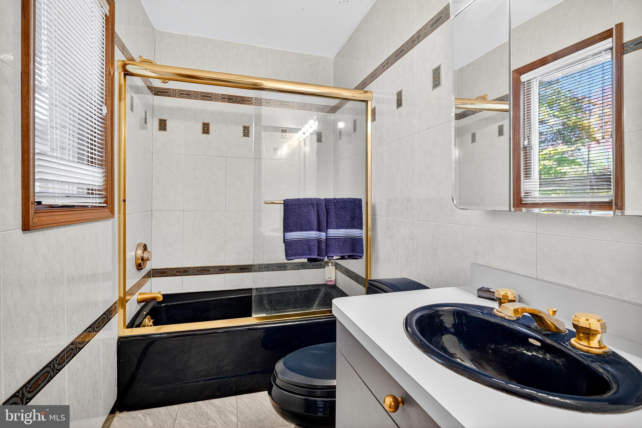 ROSEDALE ACRES - Residential