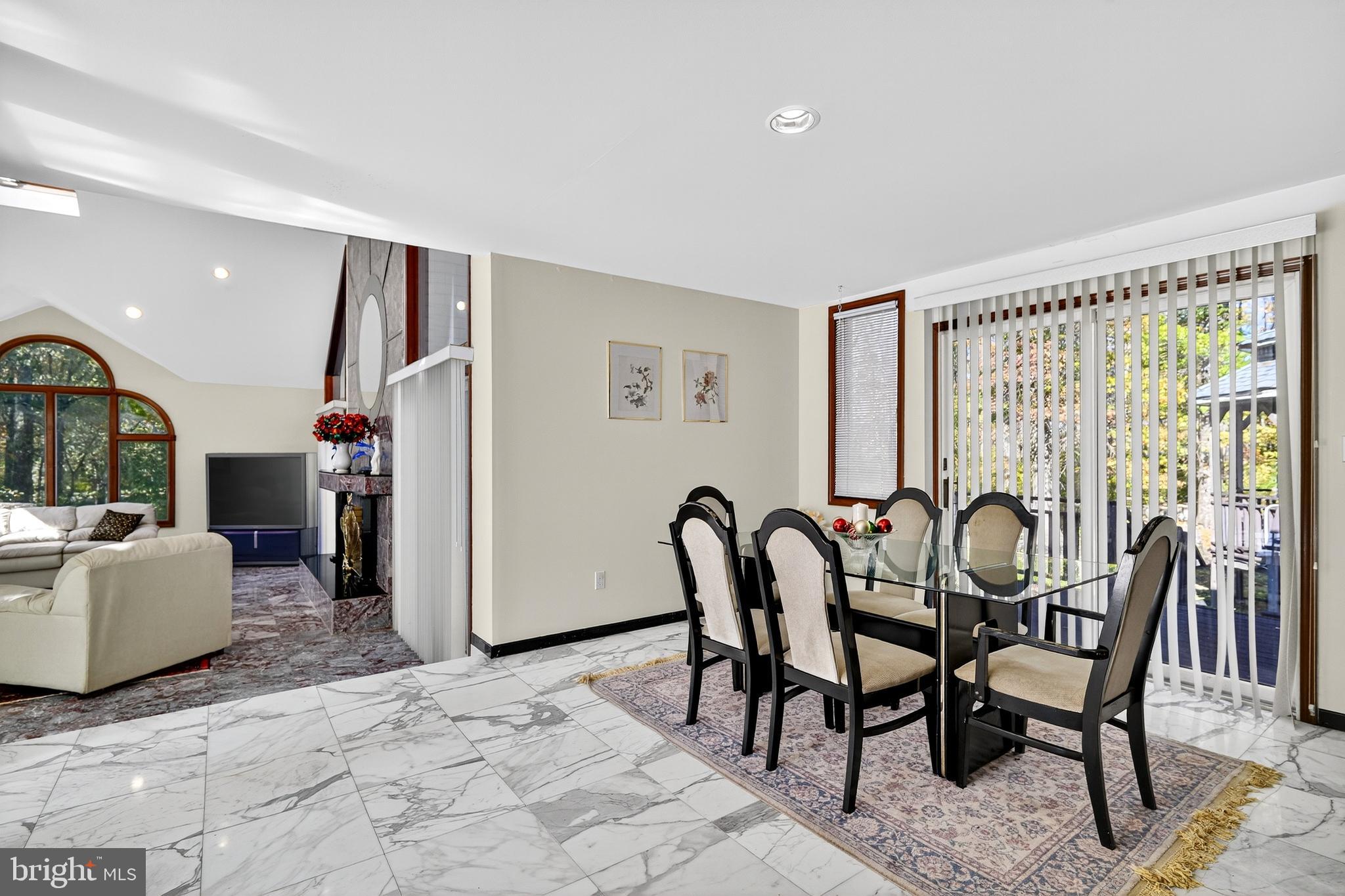 ROSEDALE ACRES - Residential