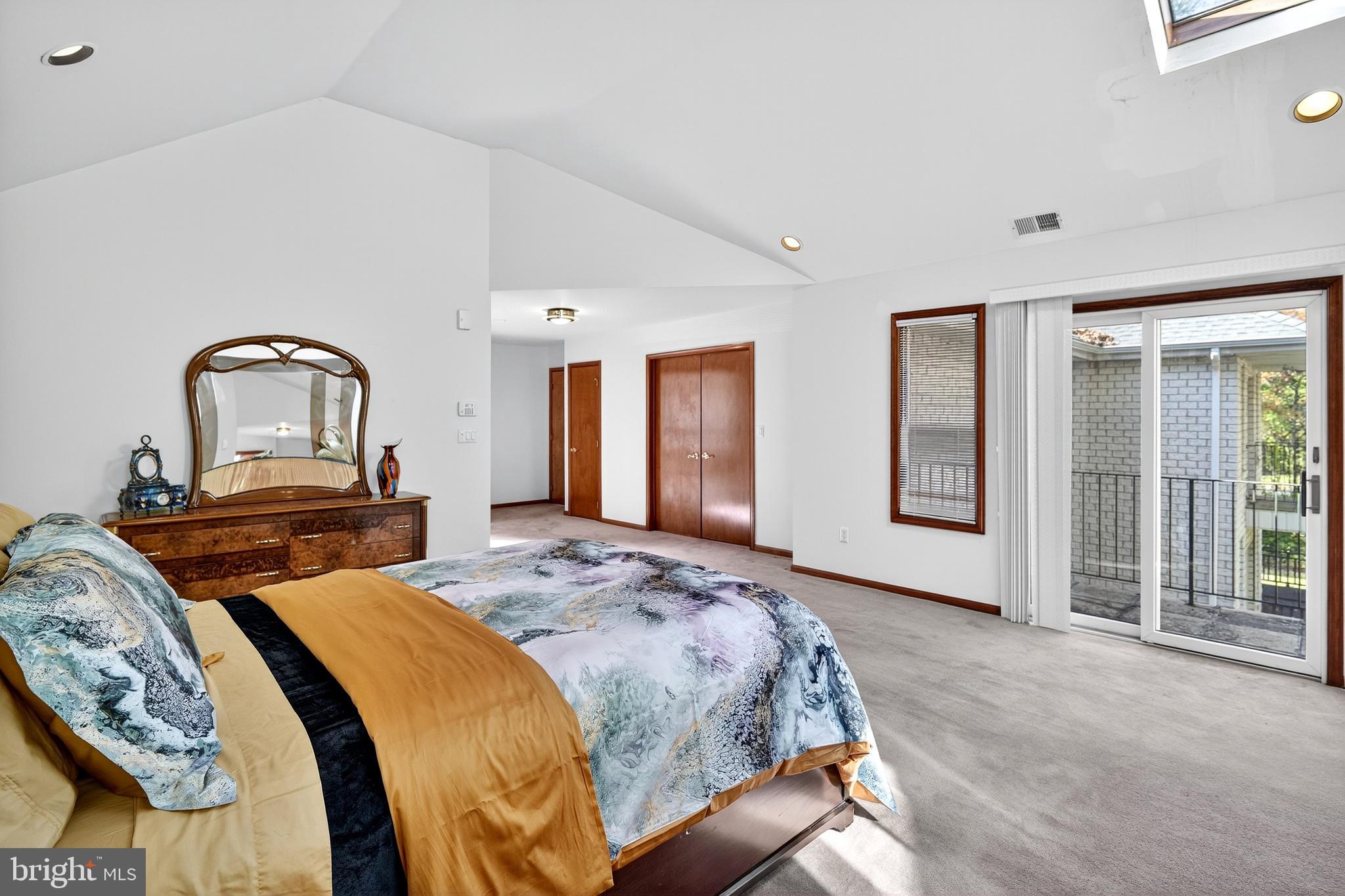 ROSEDALE ACRES - Residential