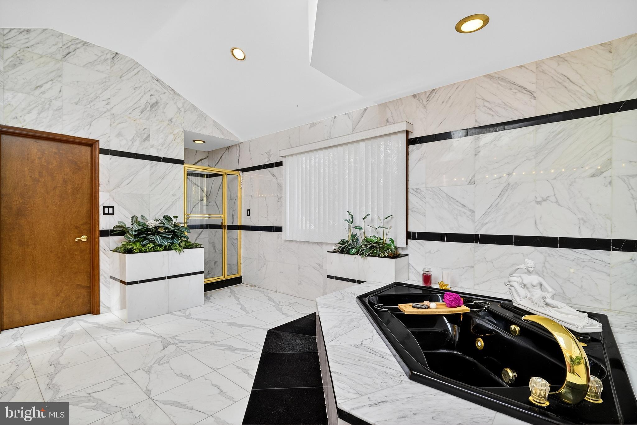 ROSEDALE ACRES - Residential