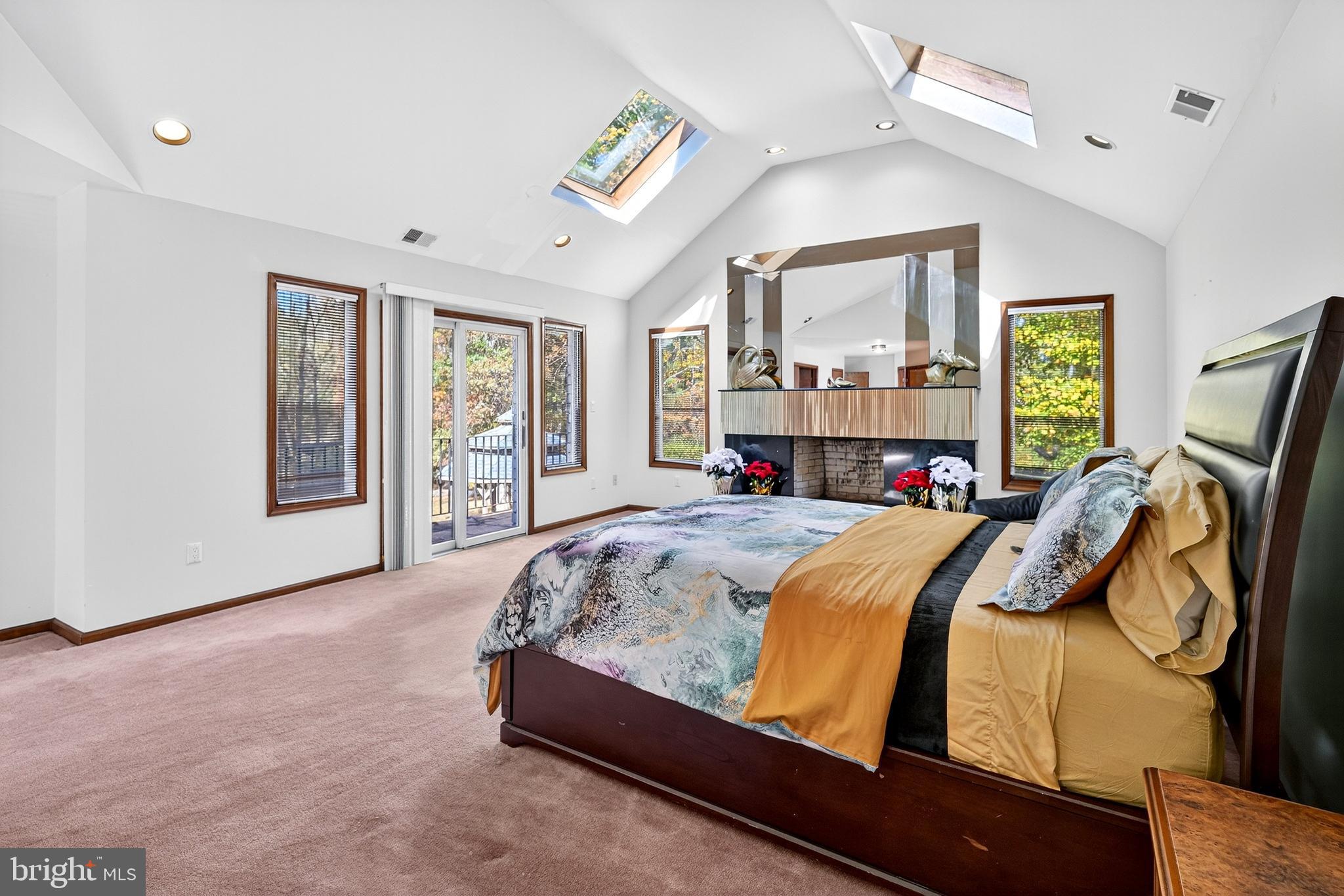 ROSEDALE ACRES - Residential