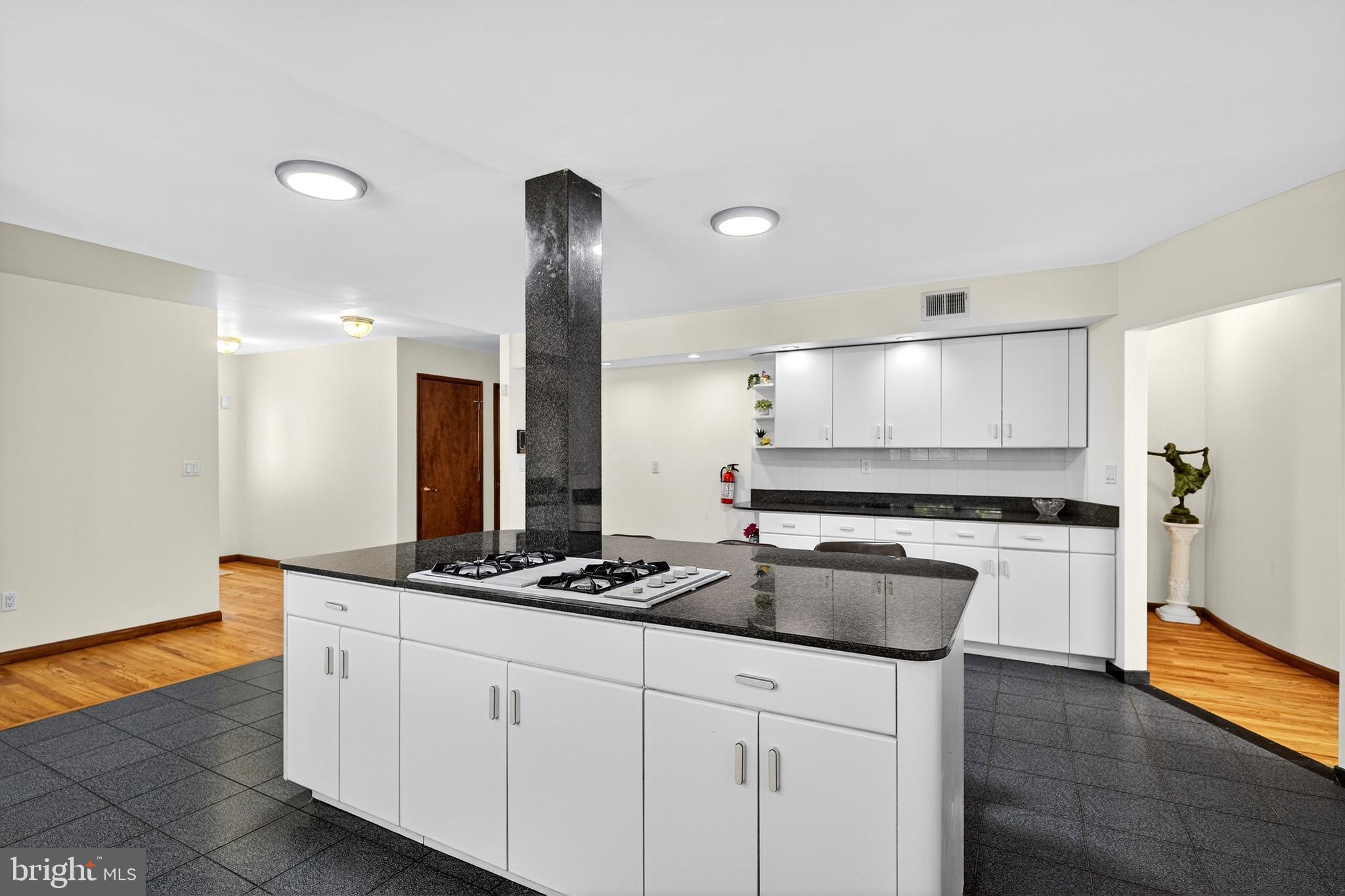 ROSEDALE ACRES - Residential