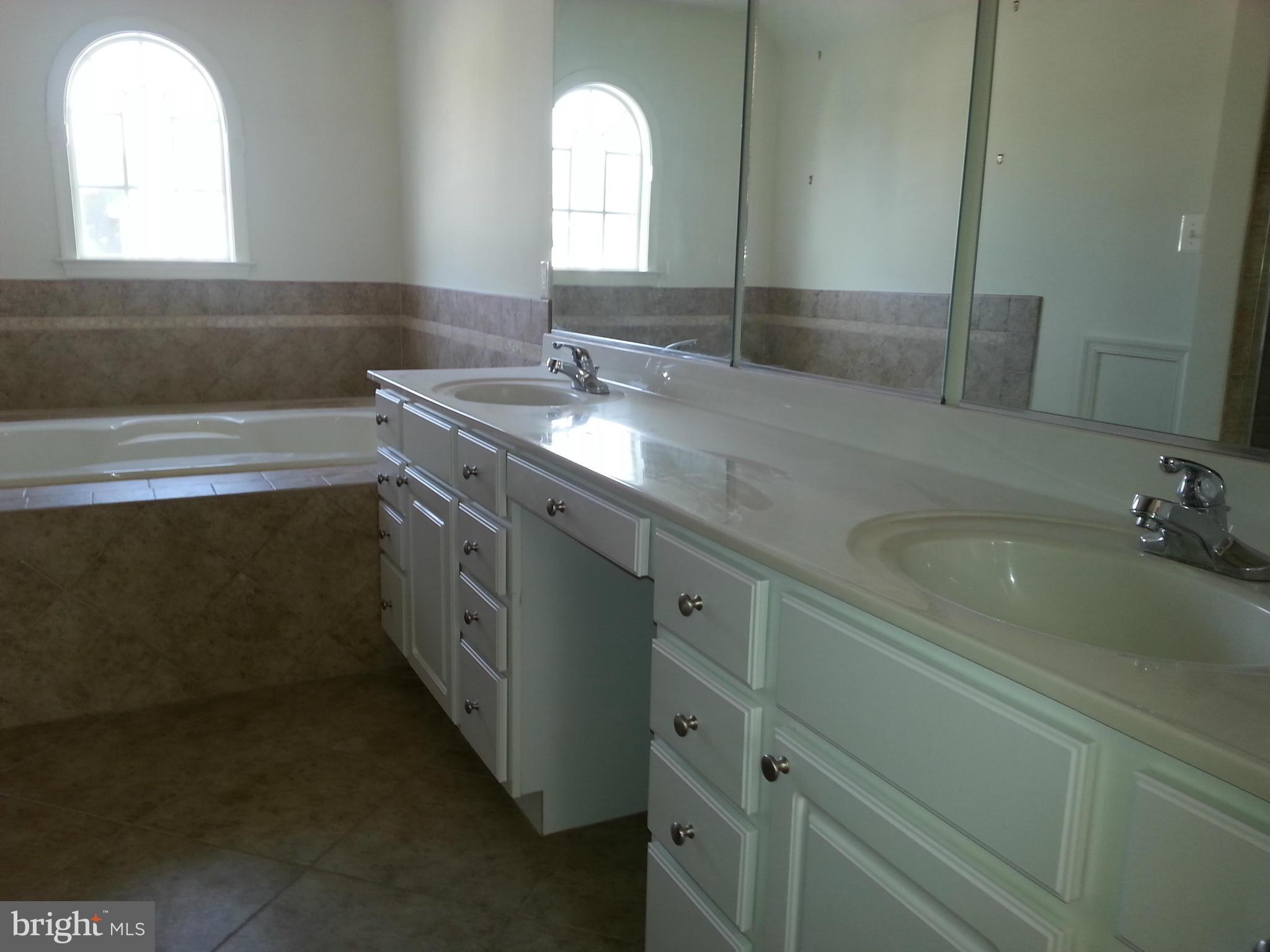 BRUNTON - Residential Lease