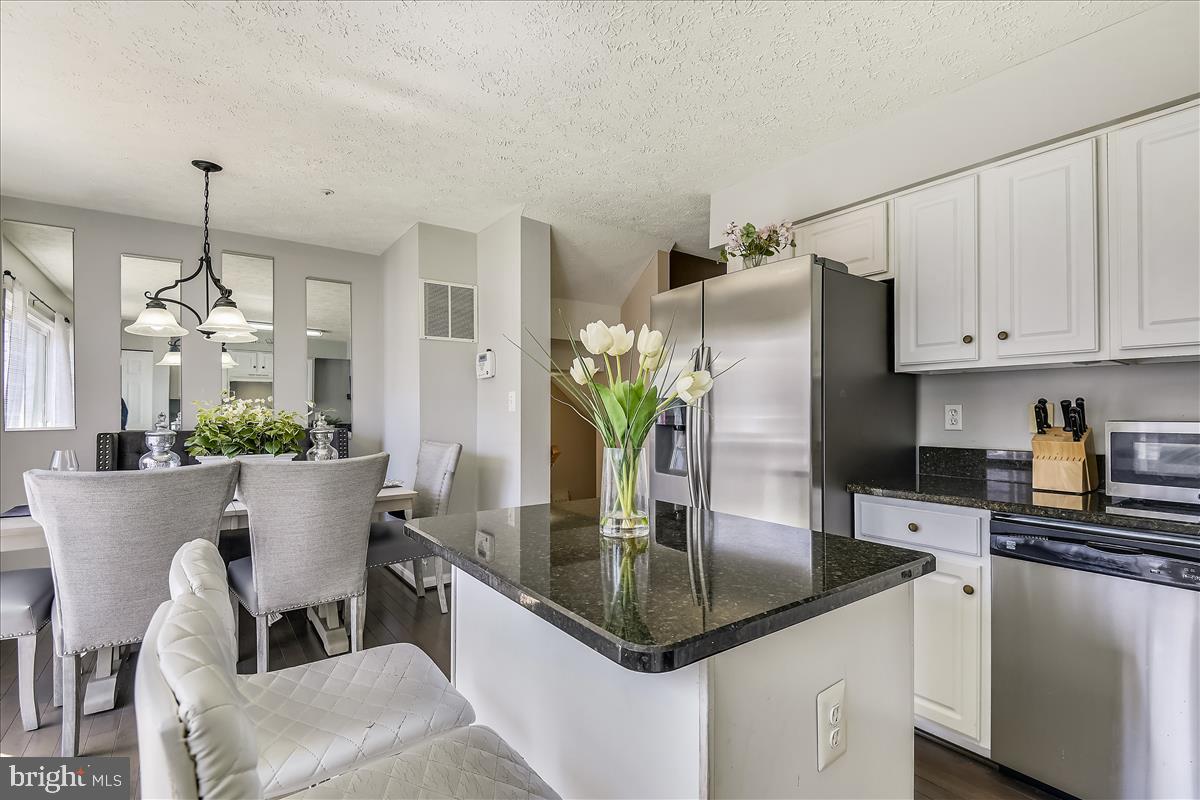 OWINGS MILLS - Residential