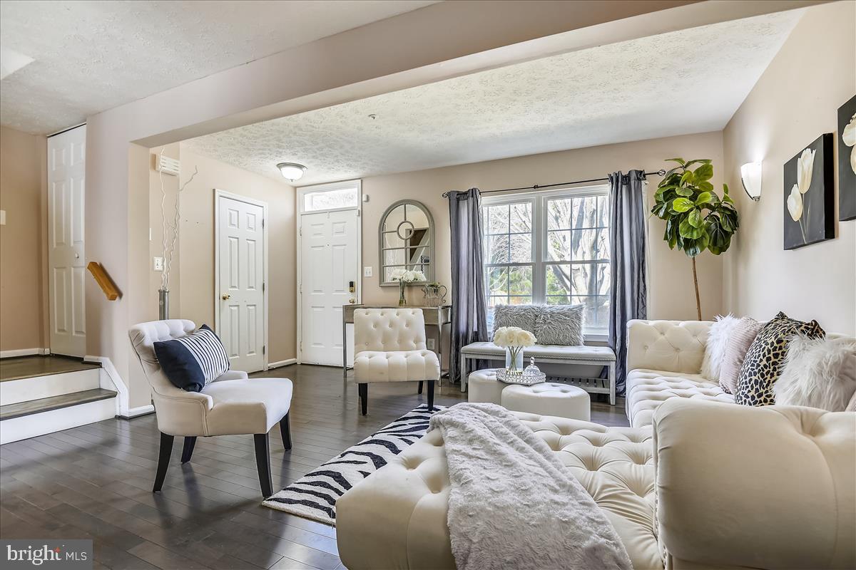 OWINGS MILLS - Residential