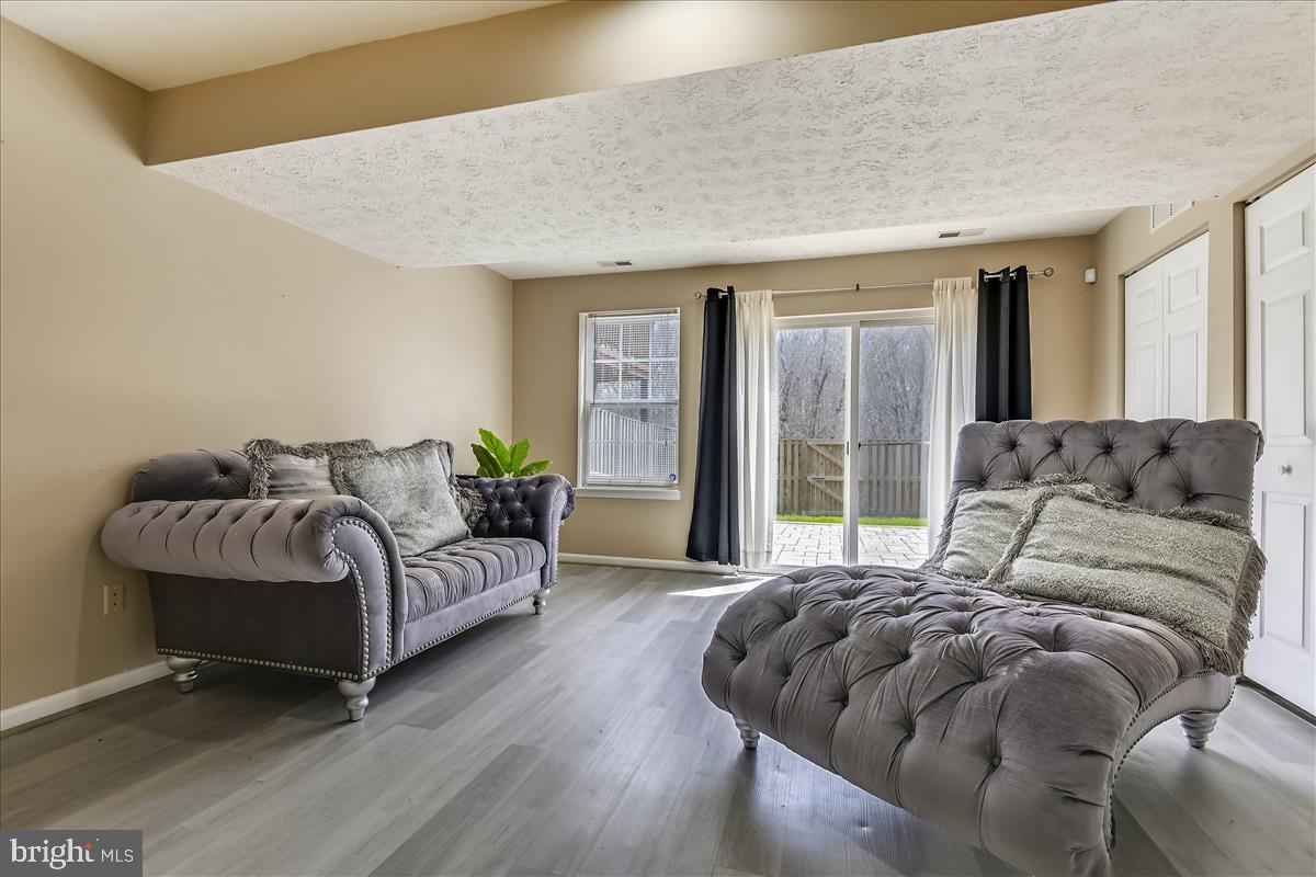 OWINGS MILLS - Residential