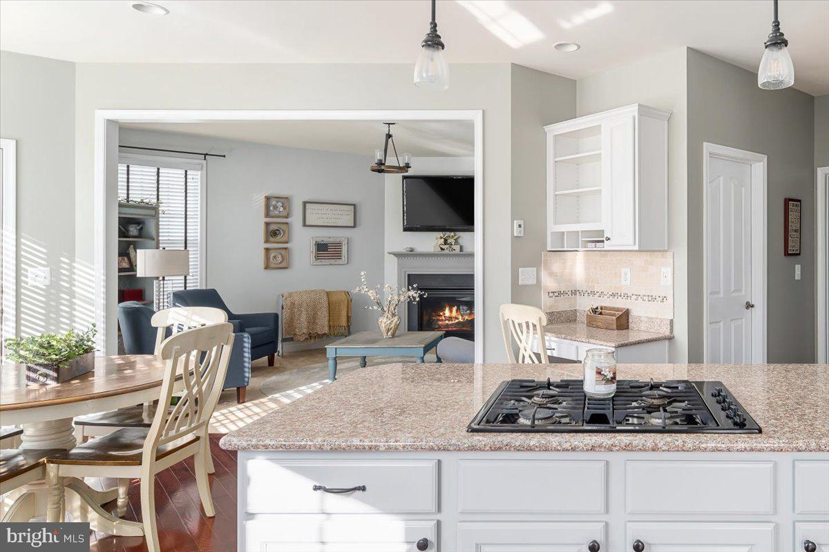 HILLS OF AQUIA - Residential