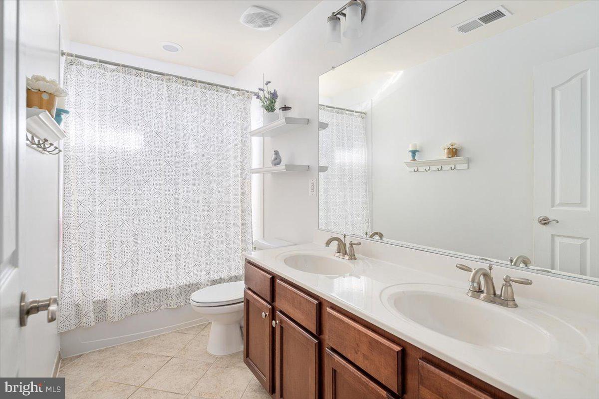 HILLS OF AQUIA - Residential