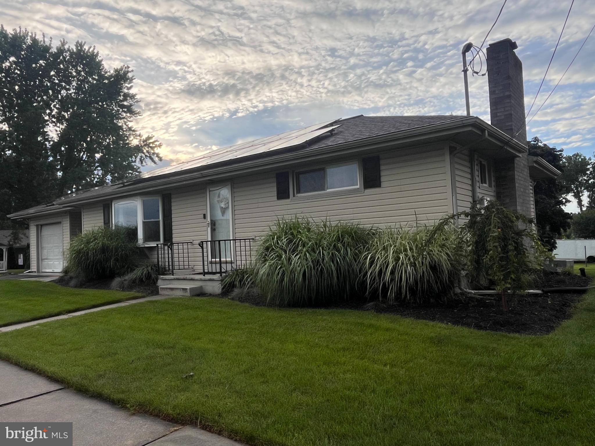 301 MAPLE STREET