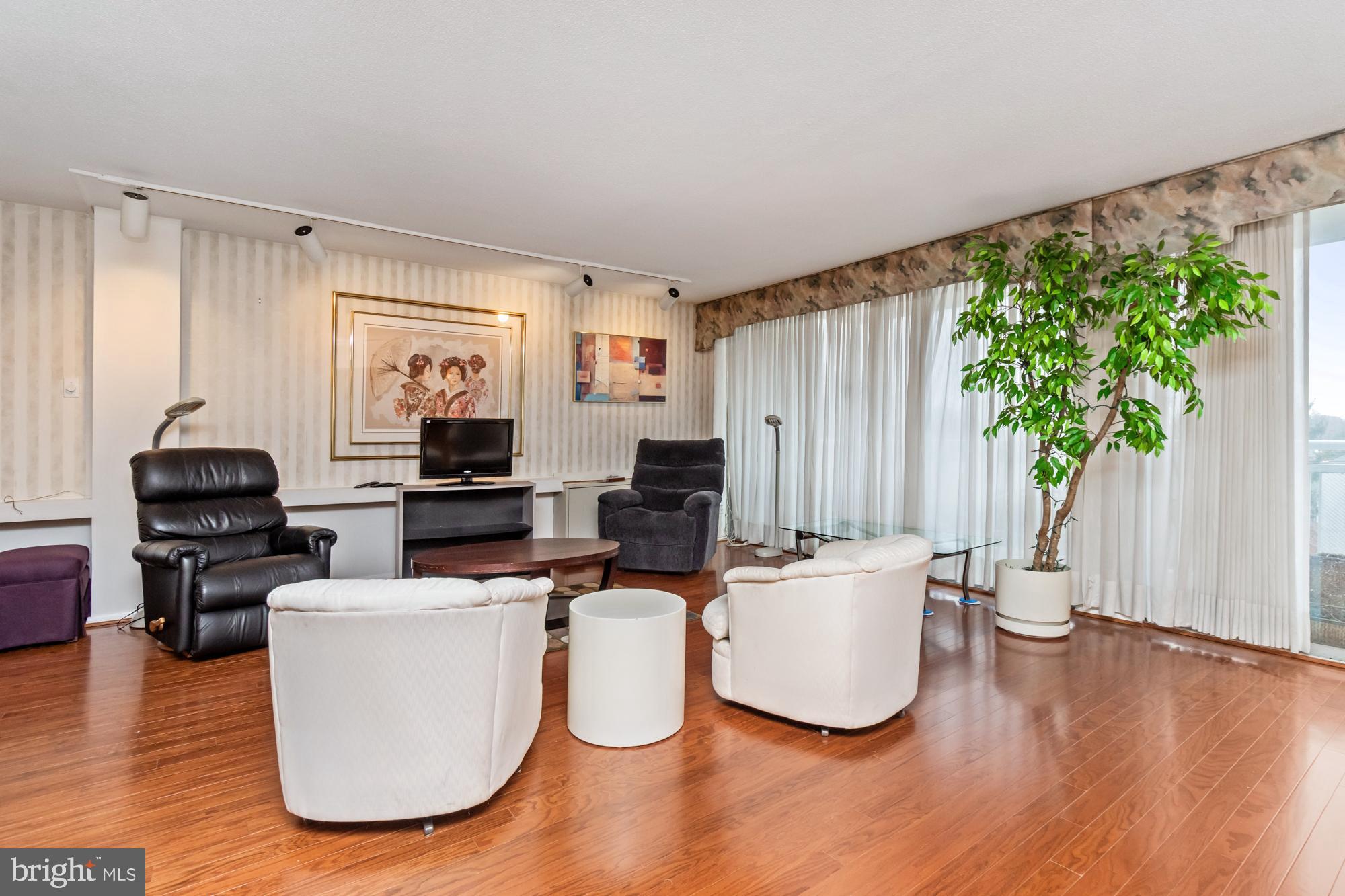 UPPER PARK HEIGHTS - Residential