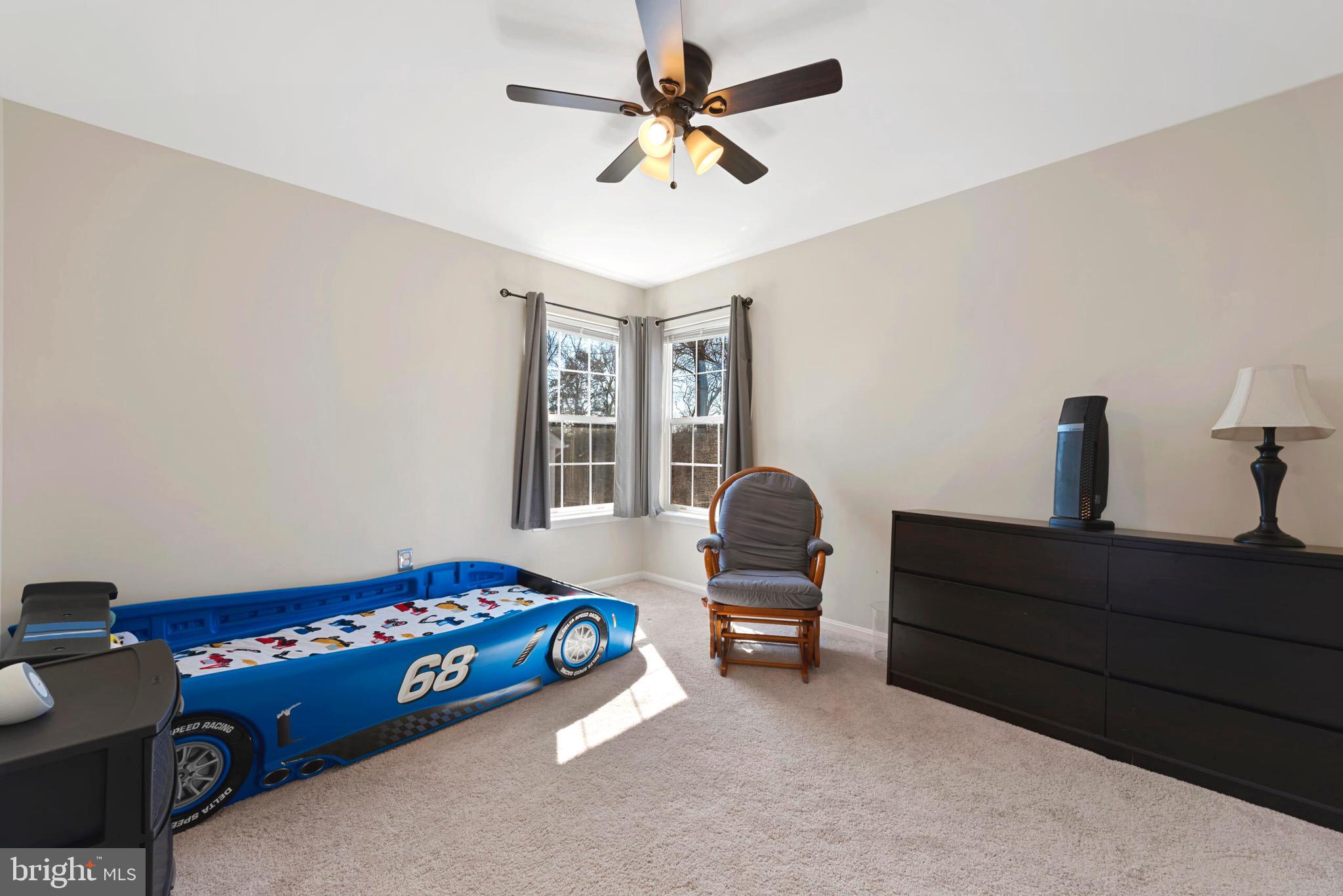 ASHBURN FARM - Residential Lease