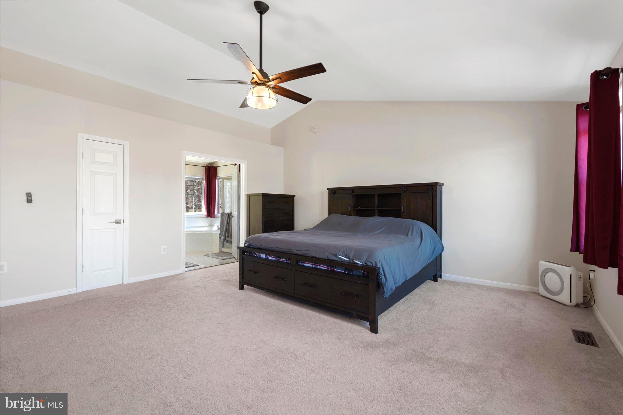 ASHBURN FARM - Residential Lease