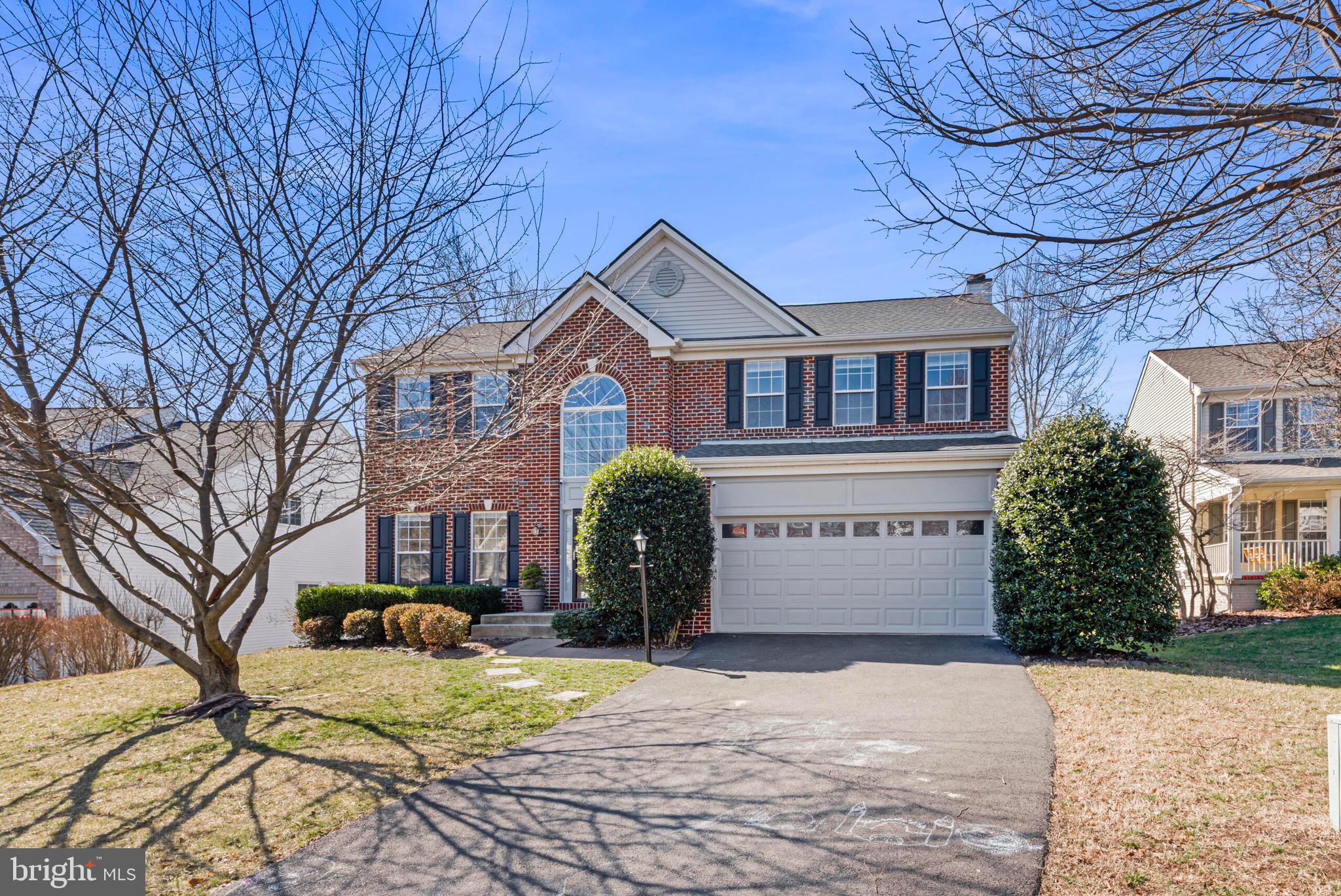 ASHBURN FARM - Residential Lease