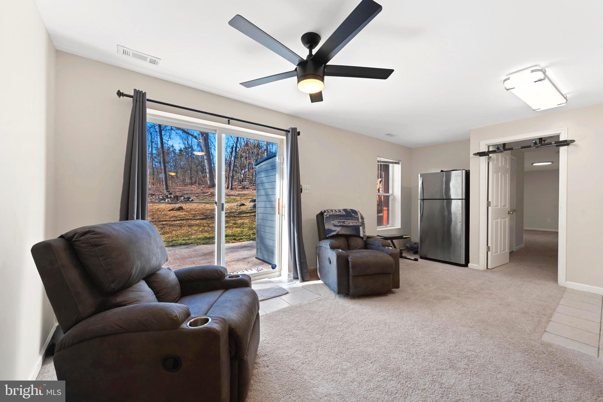 ASHBURN FARM - Residential Lease