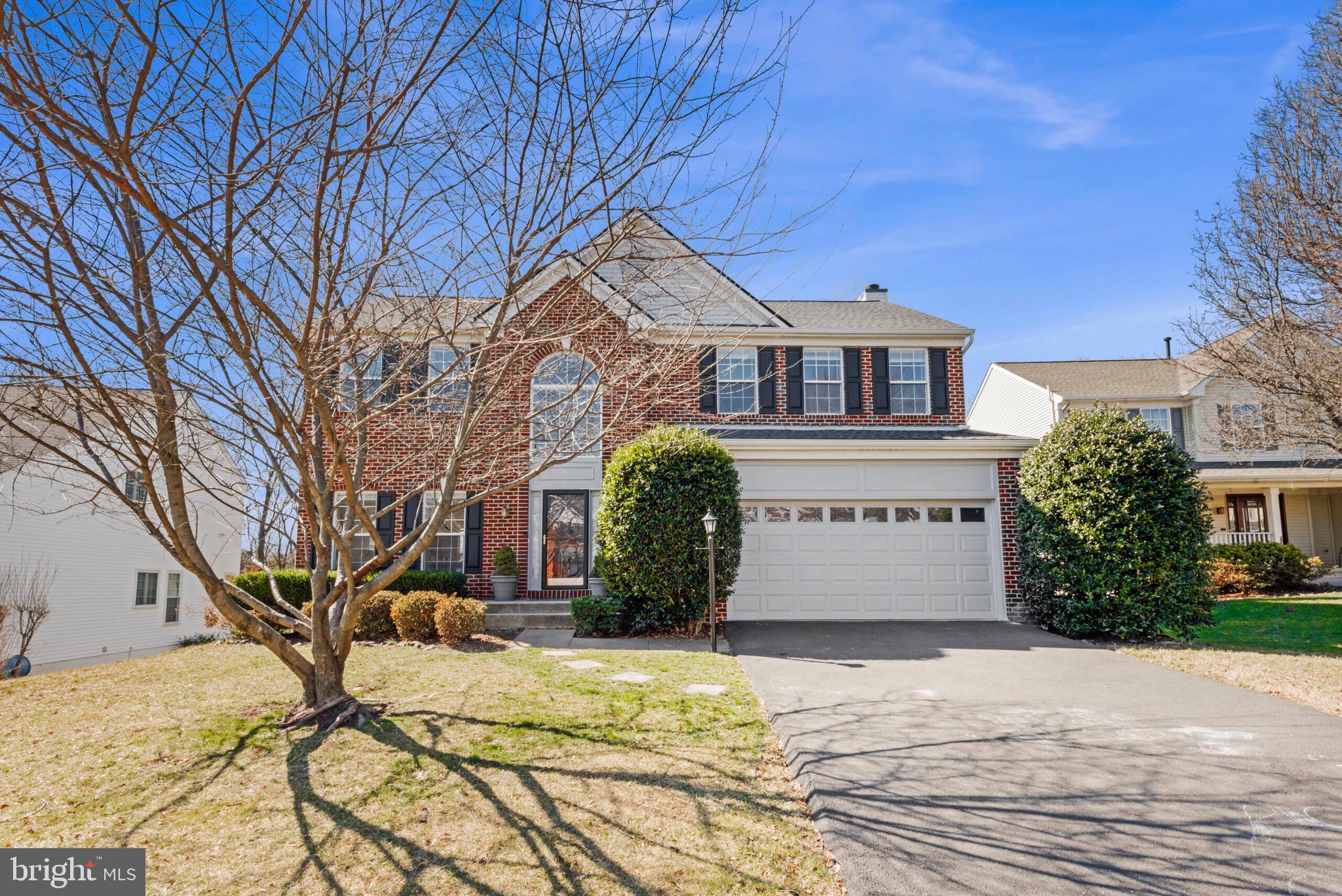 ASHBURN FARM - Residential Lease