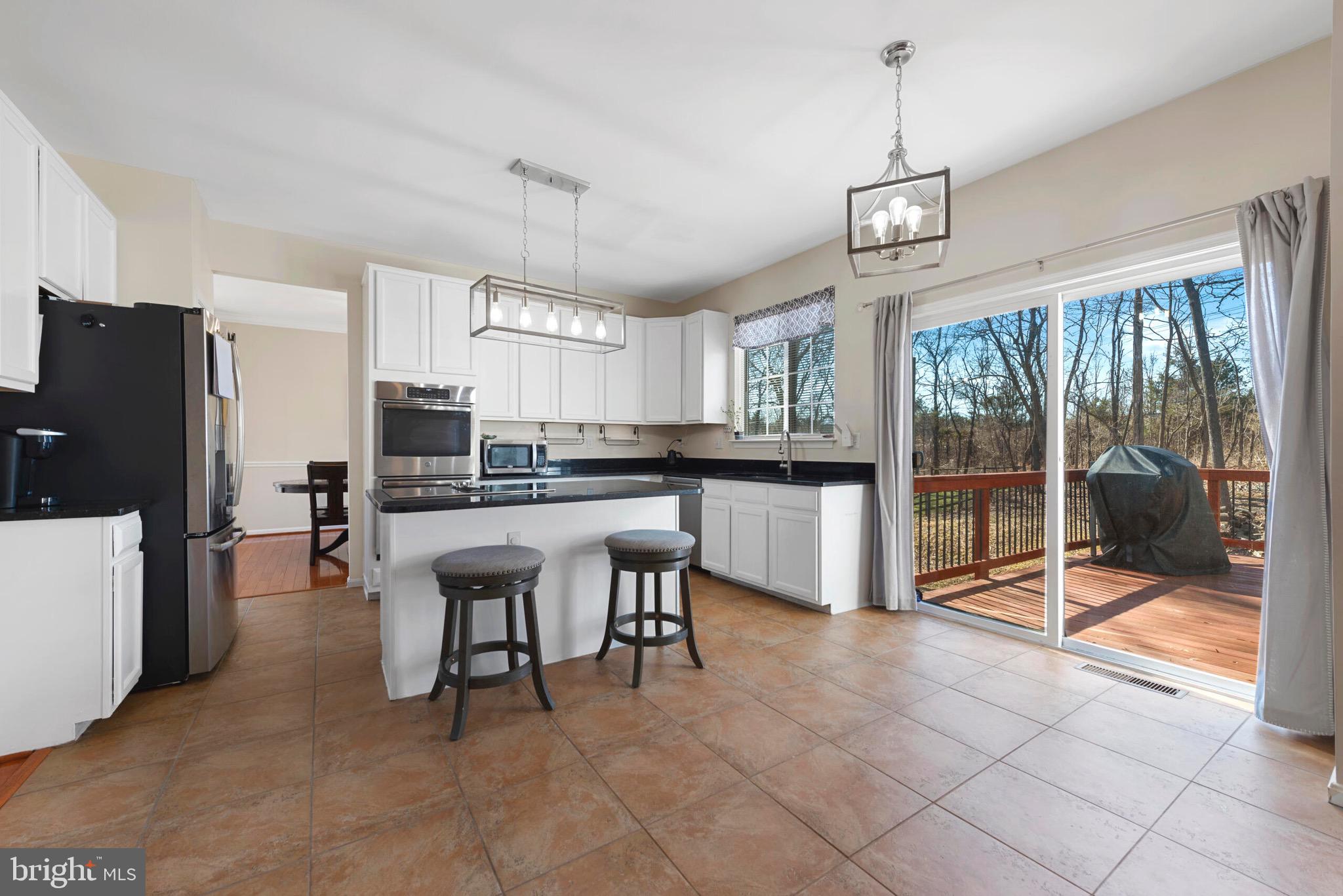 ASHBURN FARM - Residential Lease