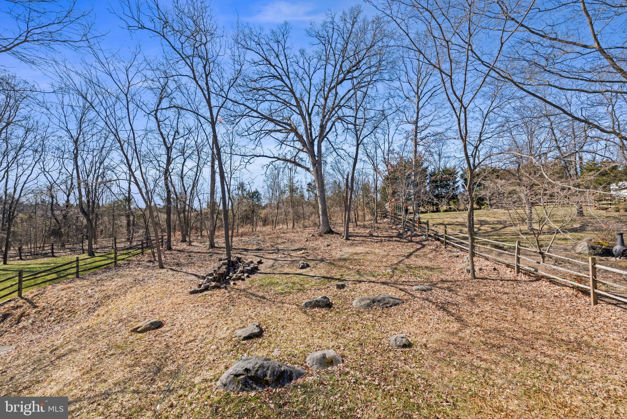 ASHBURN FARM - Residential Lease