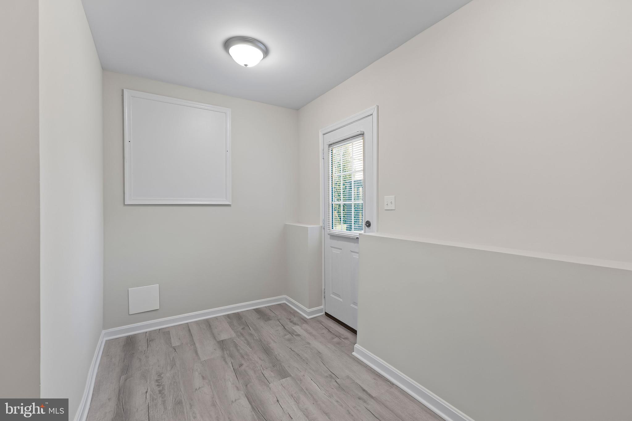 MEADOWBROOK - Residential