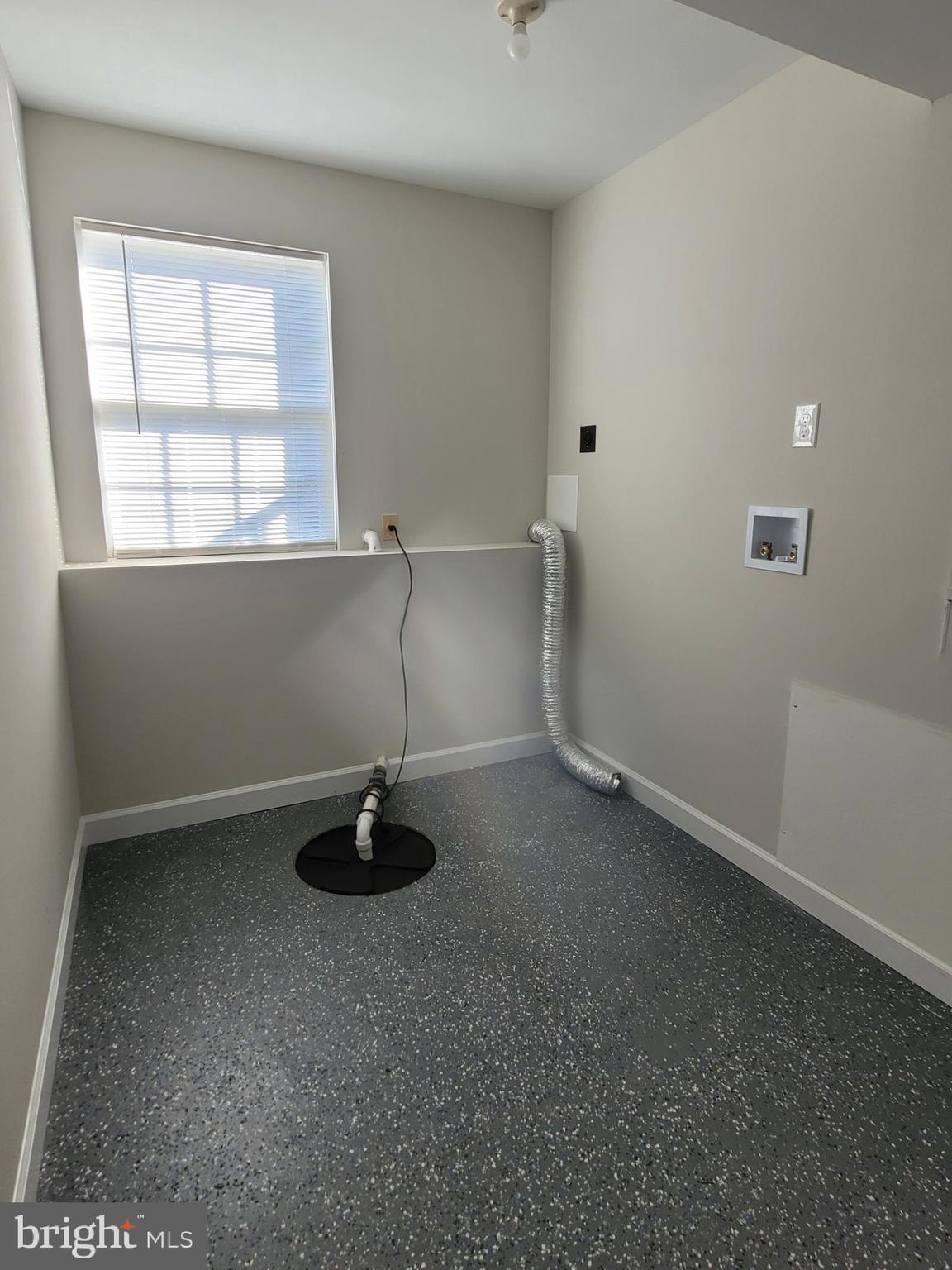 MEADOWBROOK - Residential