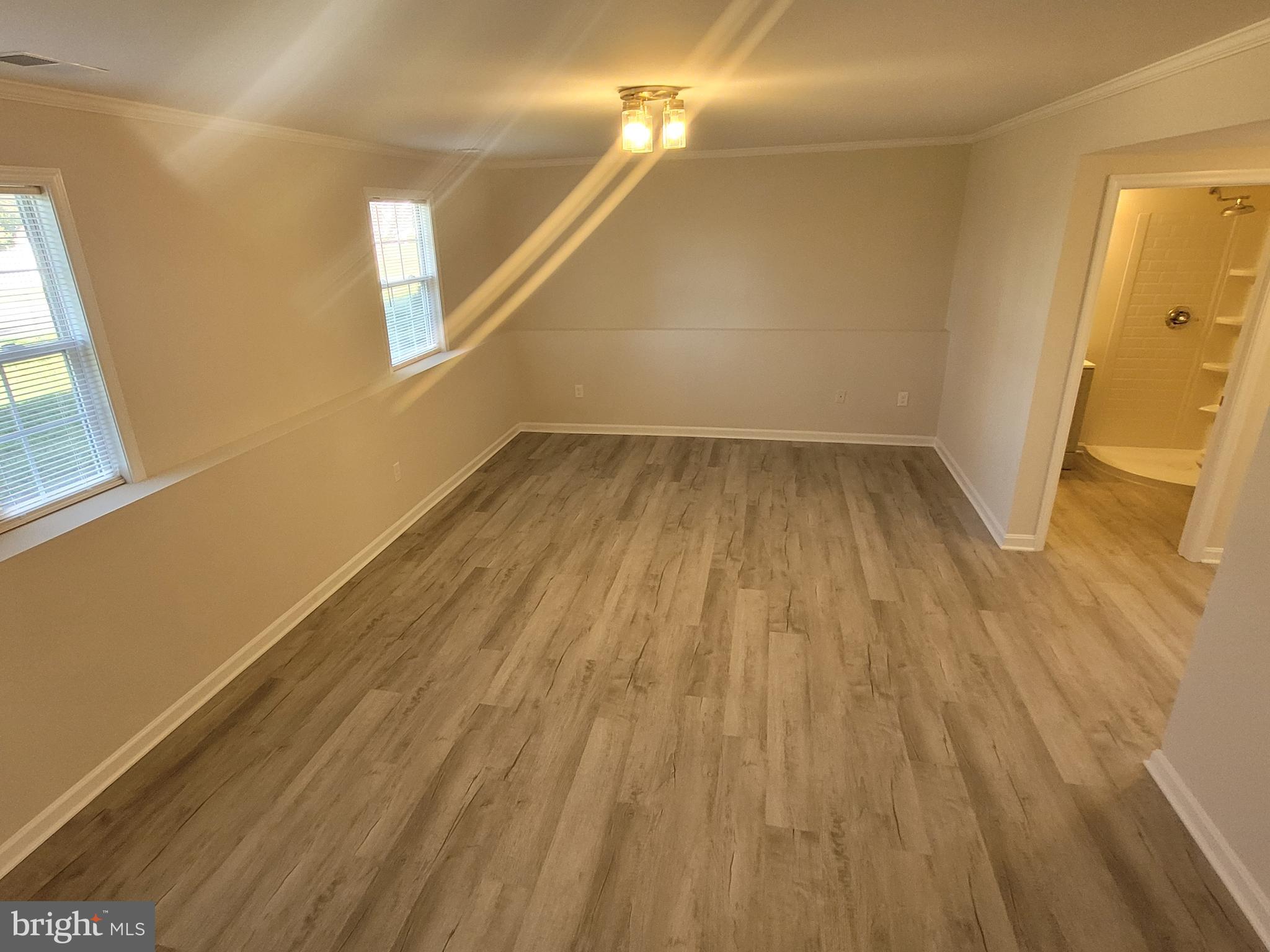 MEADOWBROOK - Residential