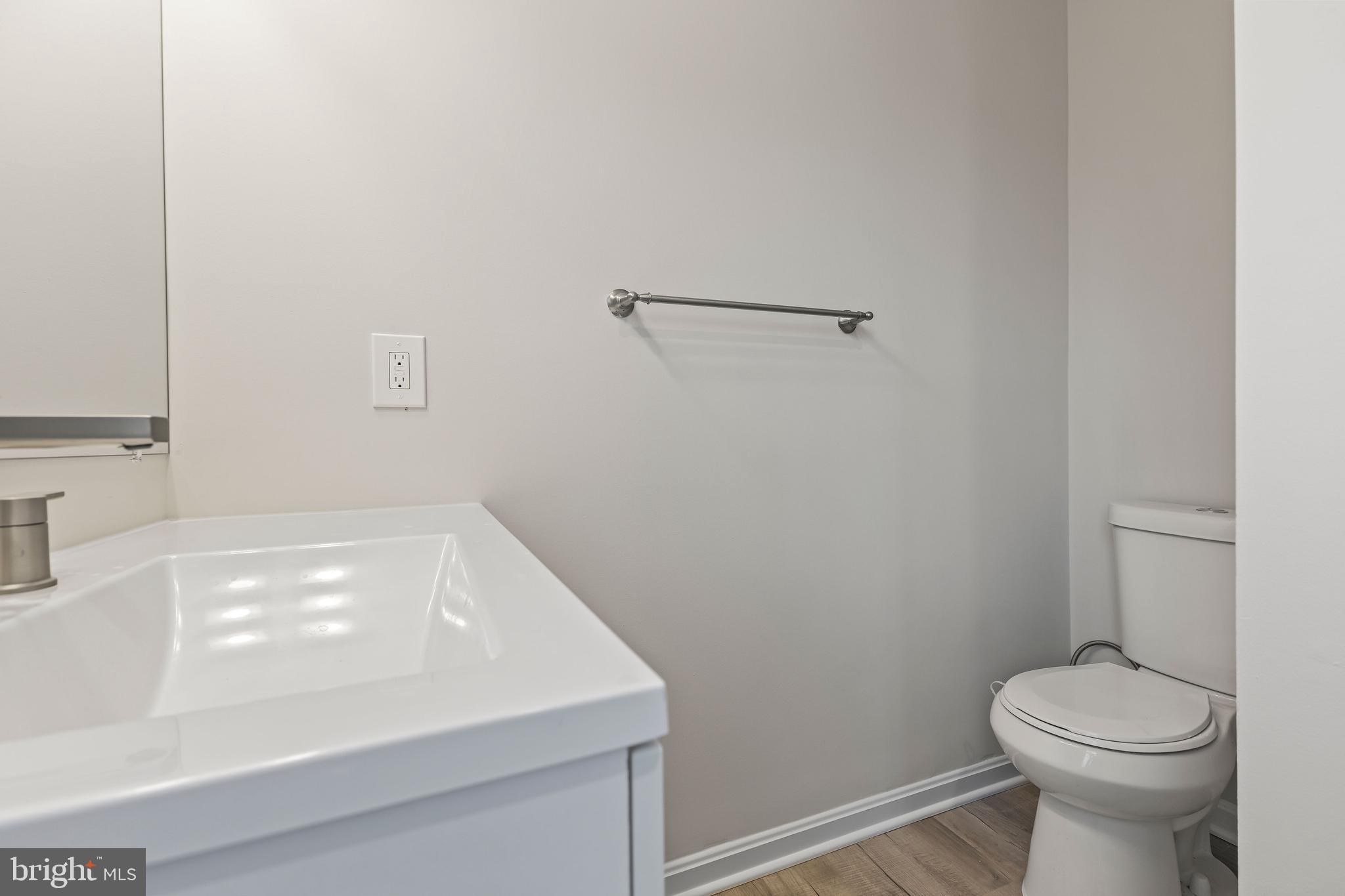 MEADOWBROOK - Residential