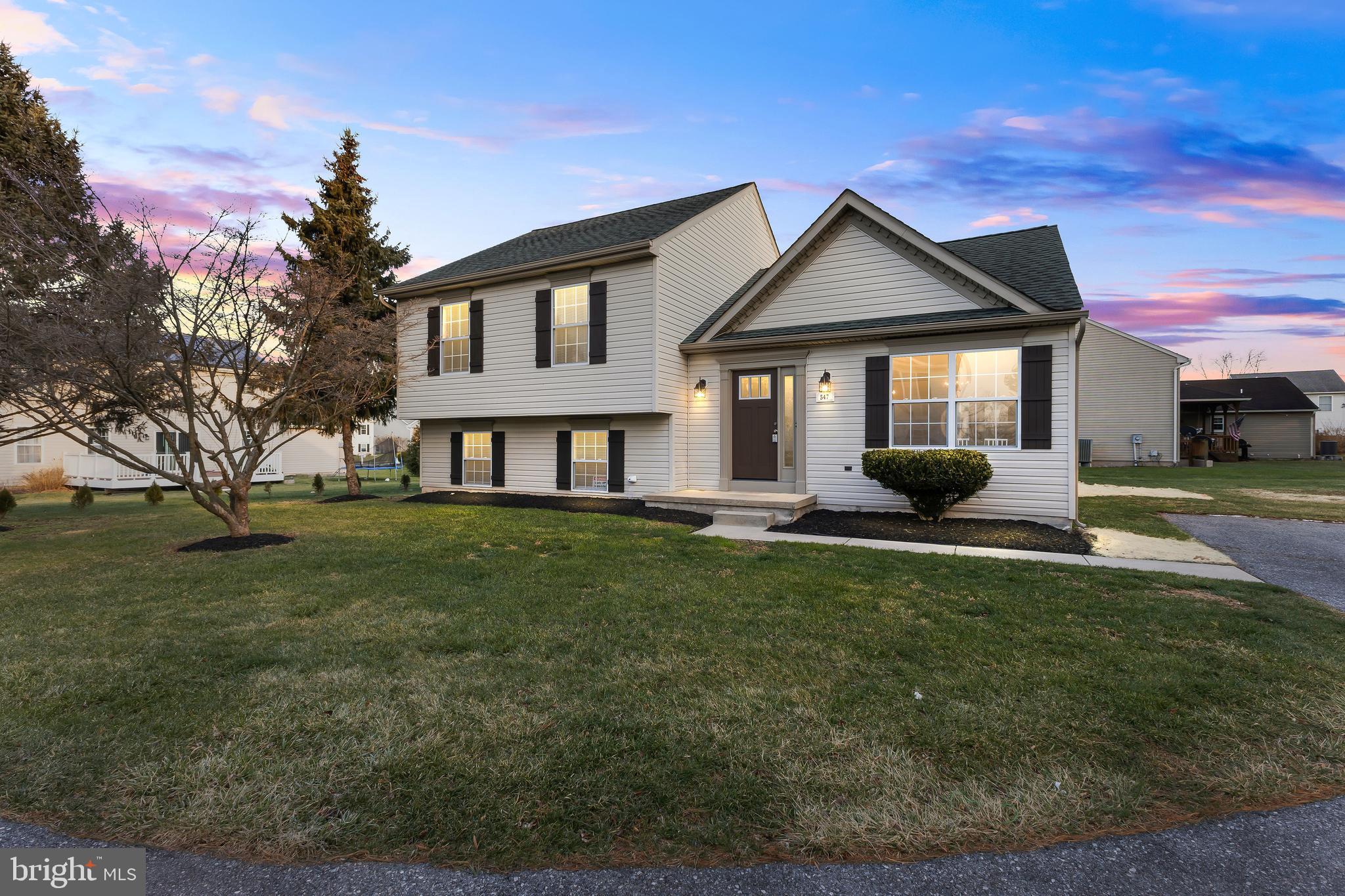 MEADOWBROOK - Residential