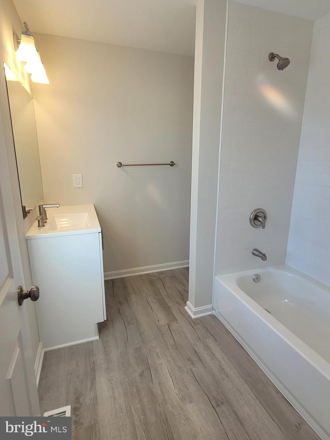 MEADOWBROOK - Residential