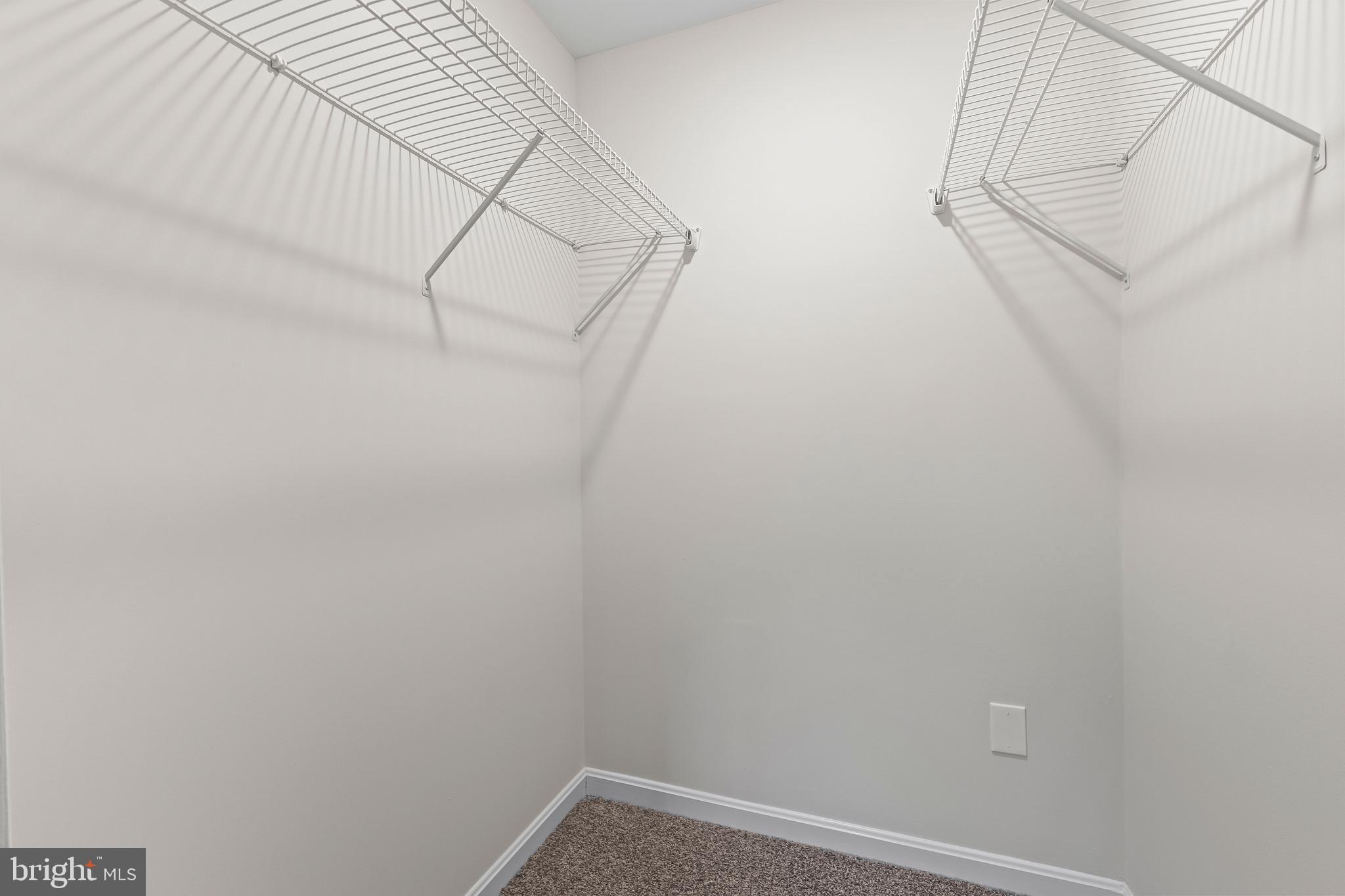 MEADOWBROOK - Residential