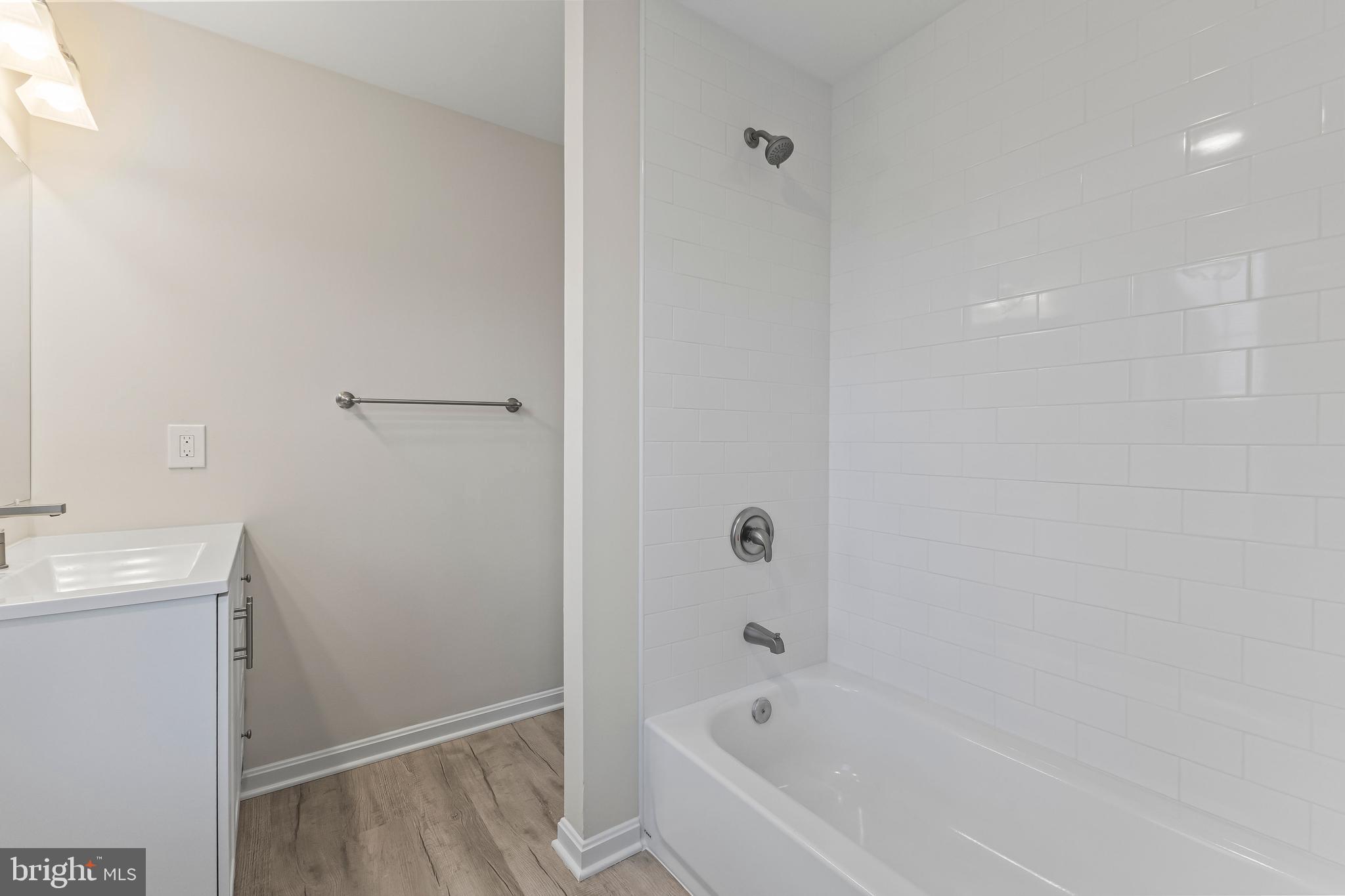 MEADOWBROOK - Residential