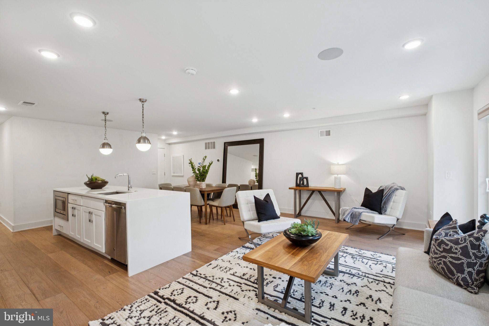 ART MUSEUM AREA - Residential