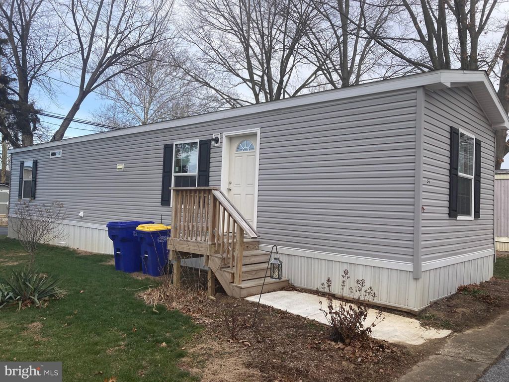 Photo of 34 Key Largo Drive, CARLISLE, PA 17015 (MLS # PACB2049556)