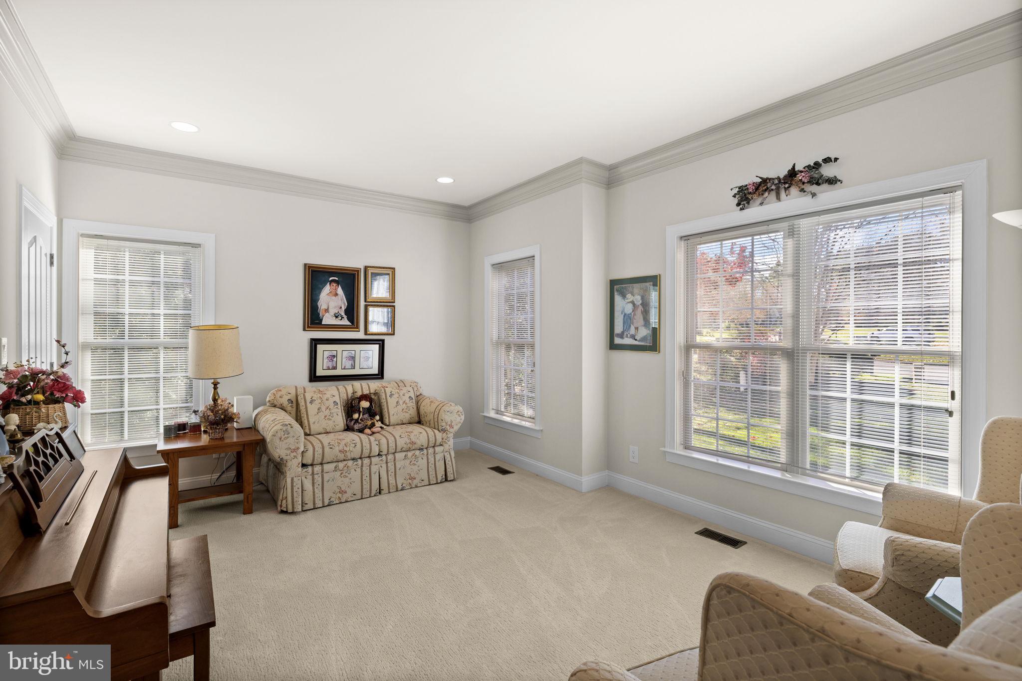 FAWN LAKE - Residential