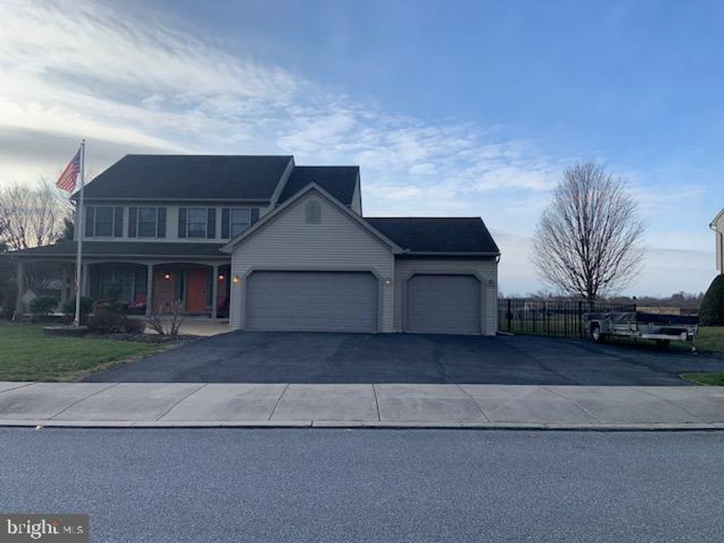 Photo of 103 Forry Drive, EPHRATA, PA 17522 (MLS # PALA2062346)