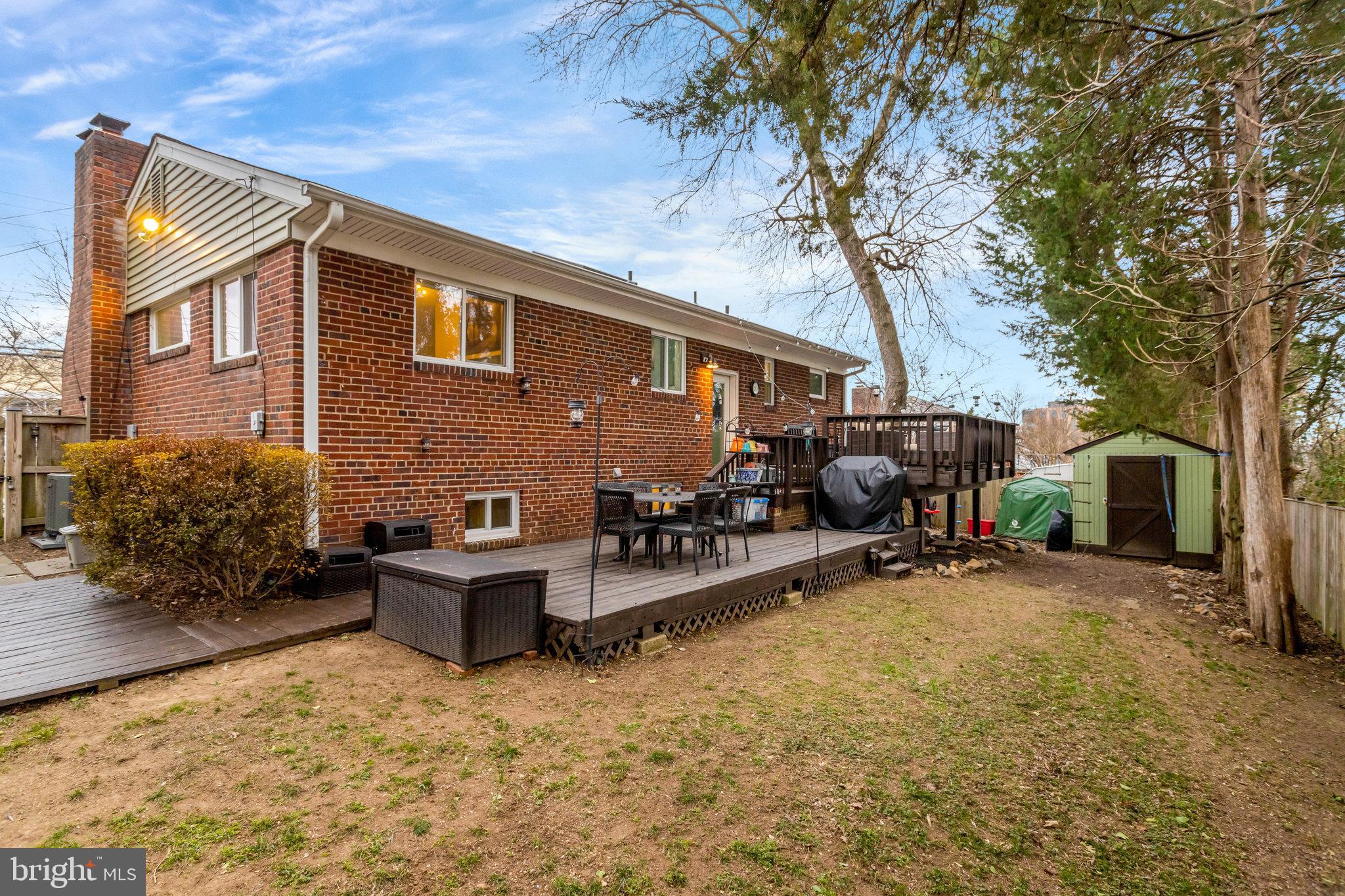 CAMERON HEIGHTS - Residential