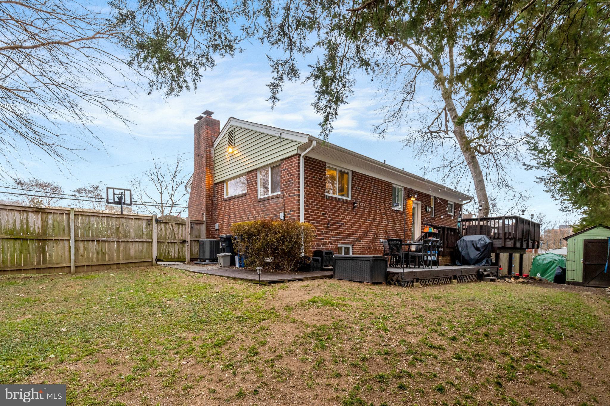 CAMERON HEIGHTS - Residential