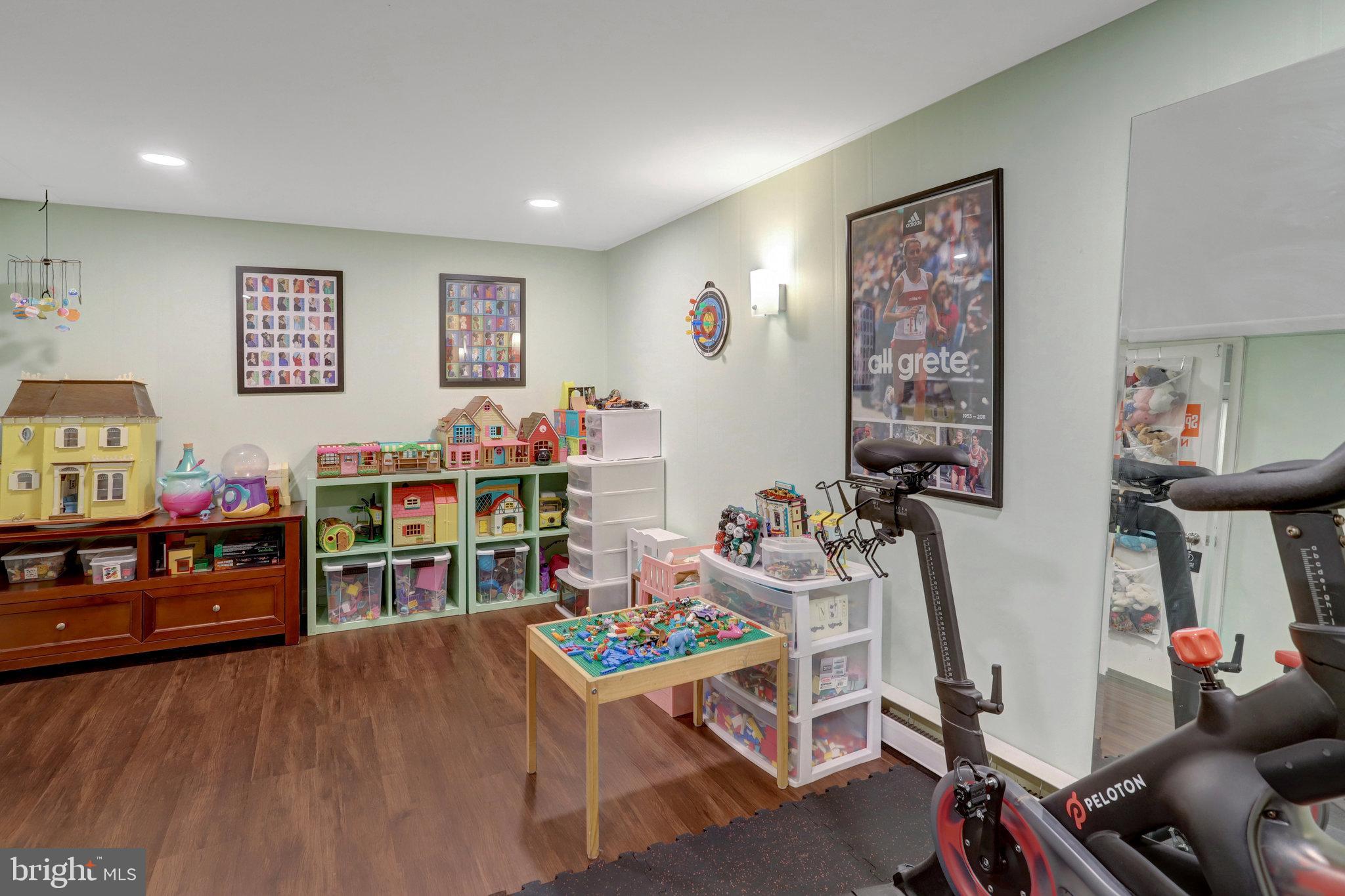 CAMERON HEIGHTS - Residential