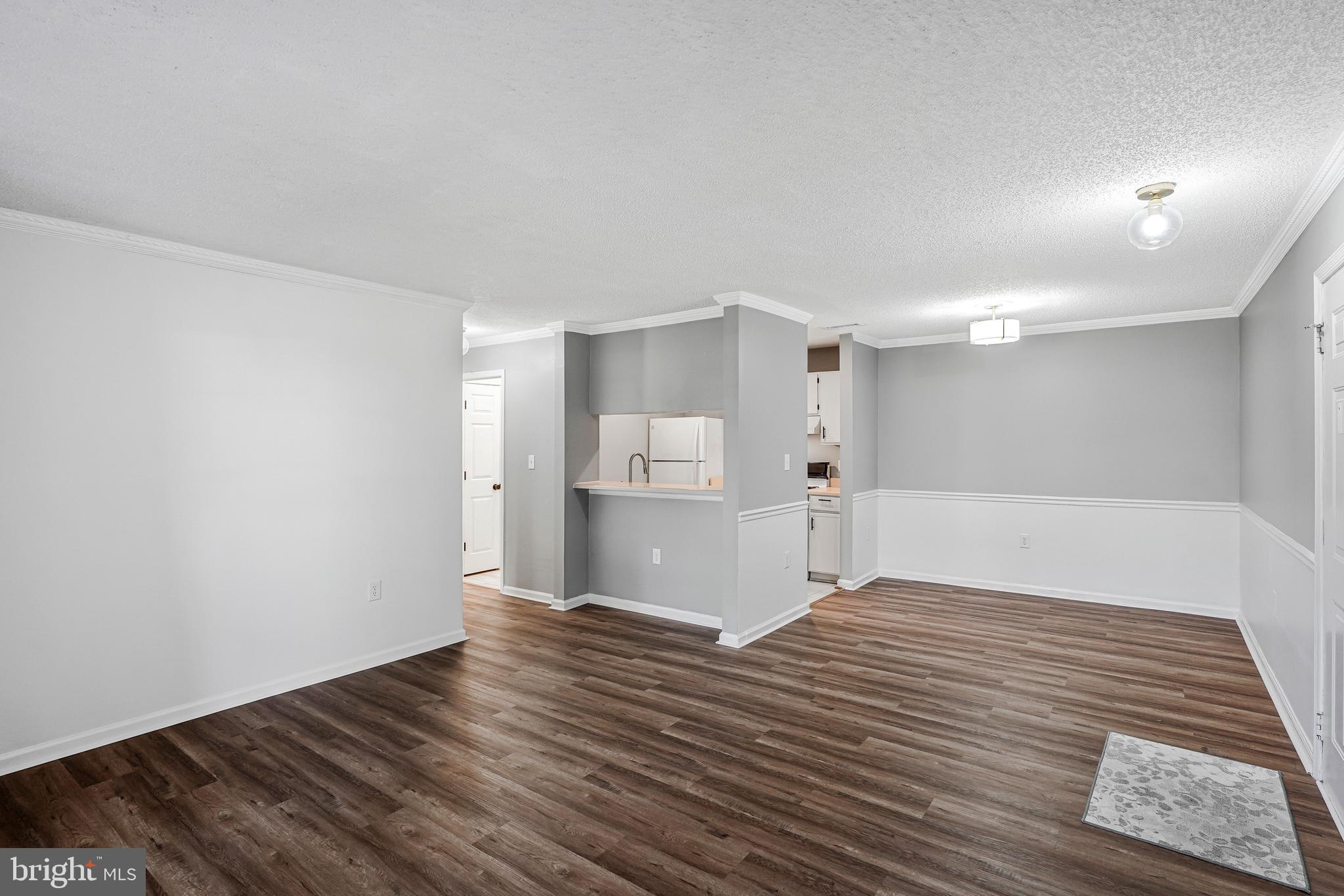 ASHBURN FARM - Residential