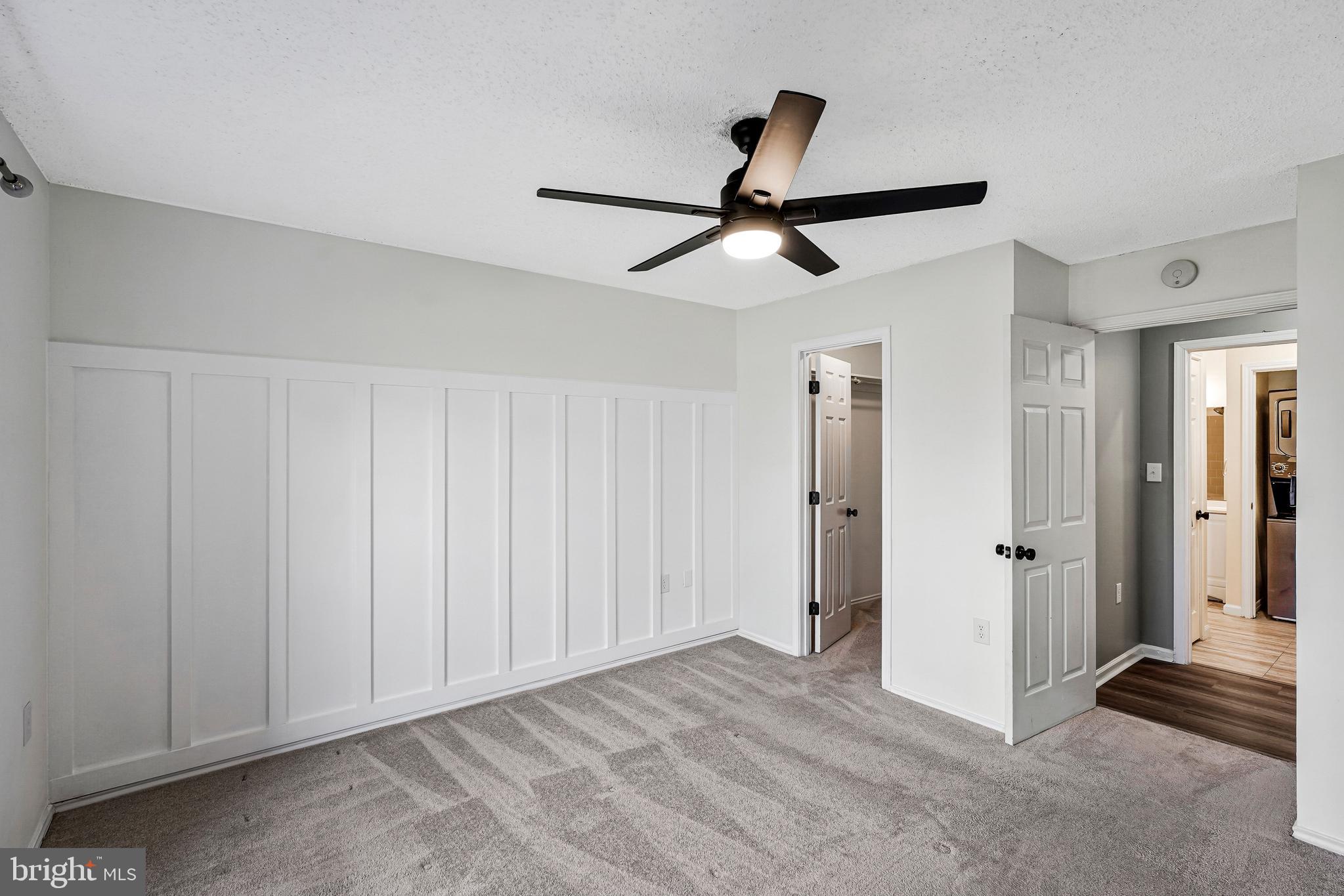 ASHBURN FARM - Residential