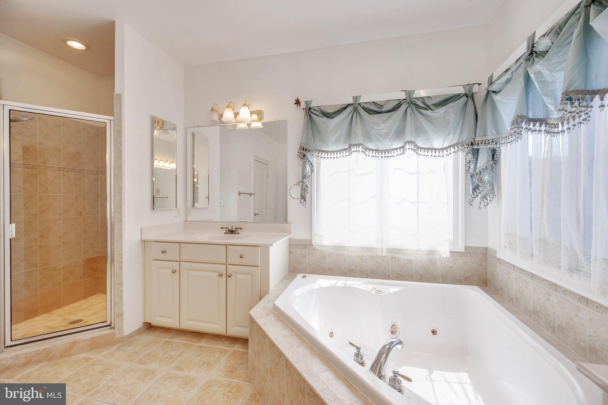 TYSONS TRACE - Residential