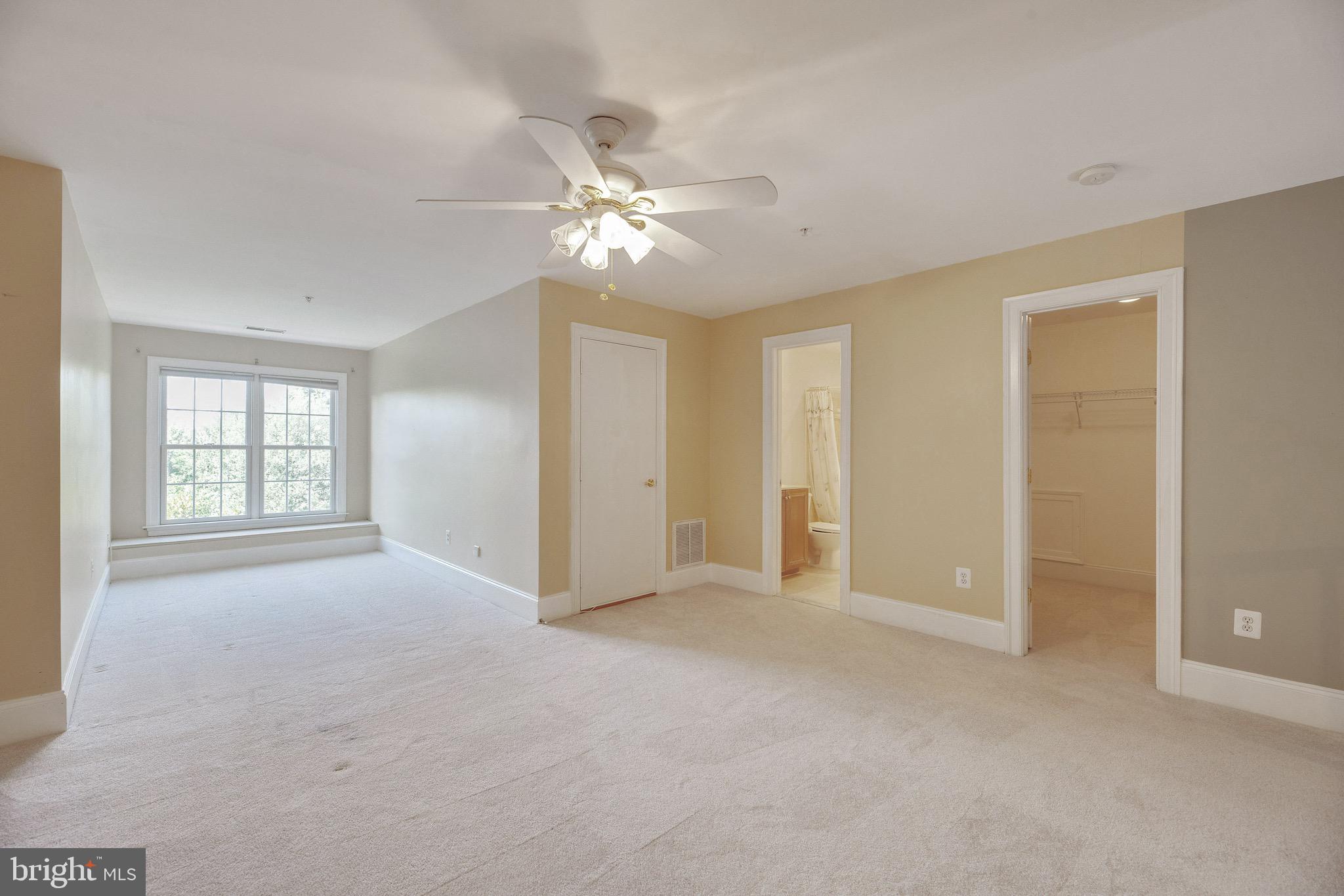 TYSONS TRACE - Residential