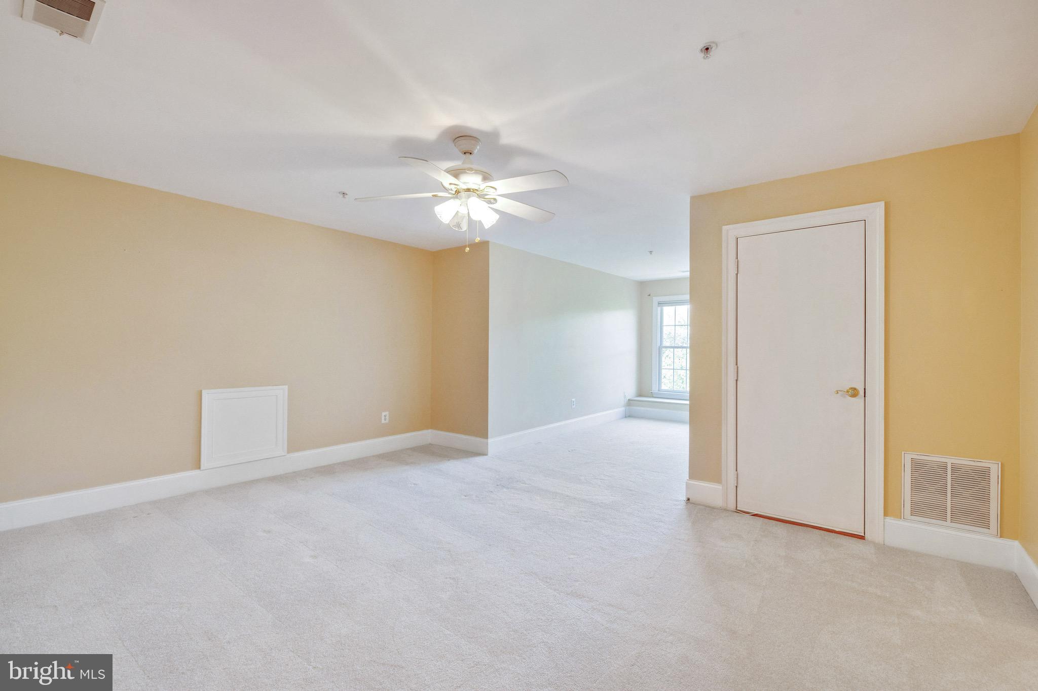 TYSONS TRACE - Residential