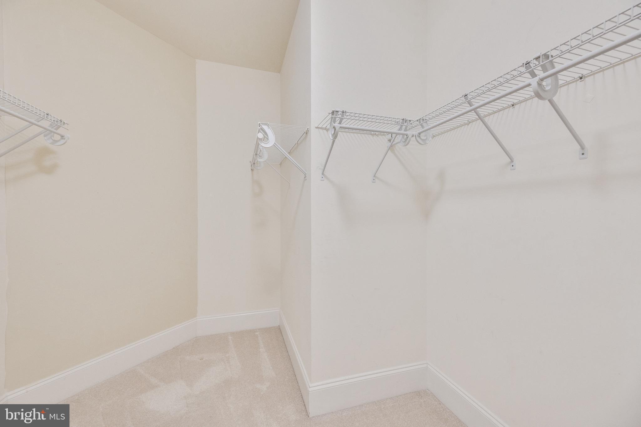 TYSONS TRACE - Residential