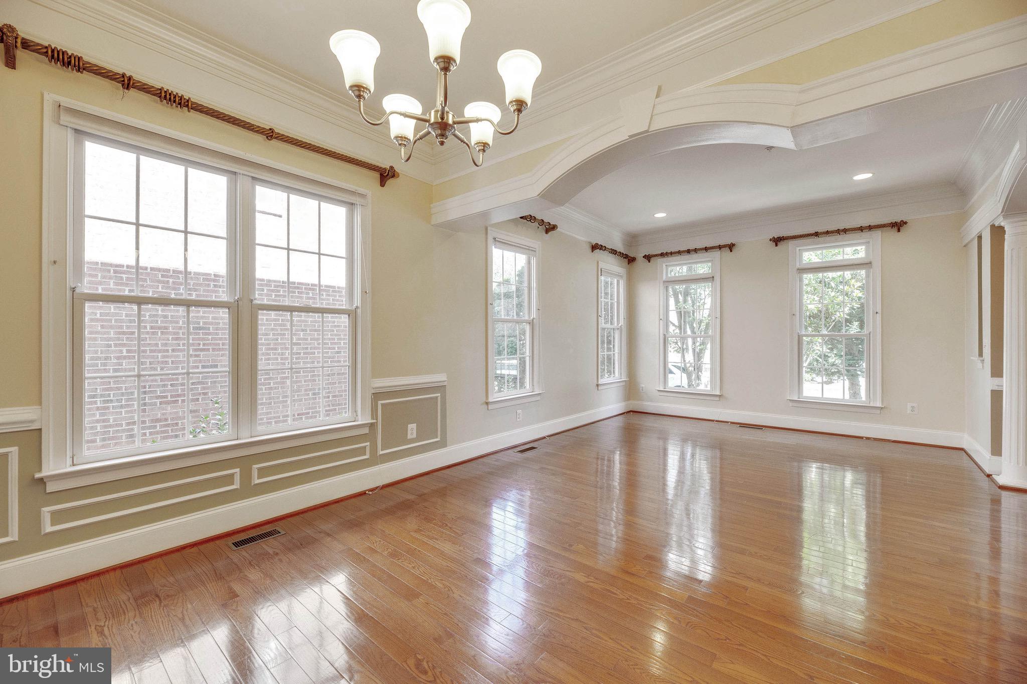 TYSONS TRACE - Residential