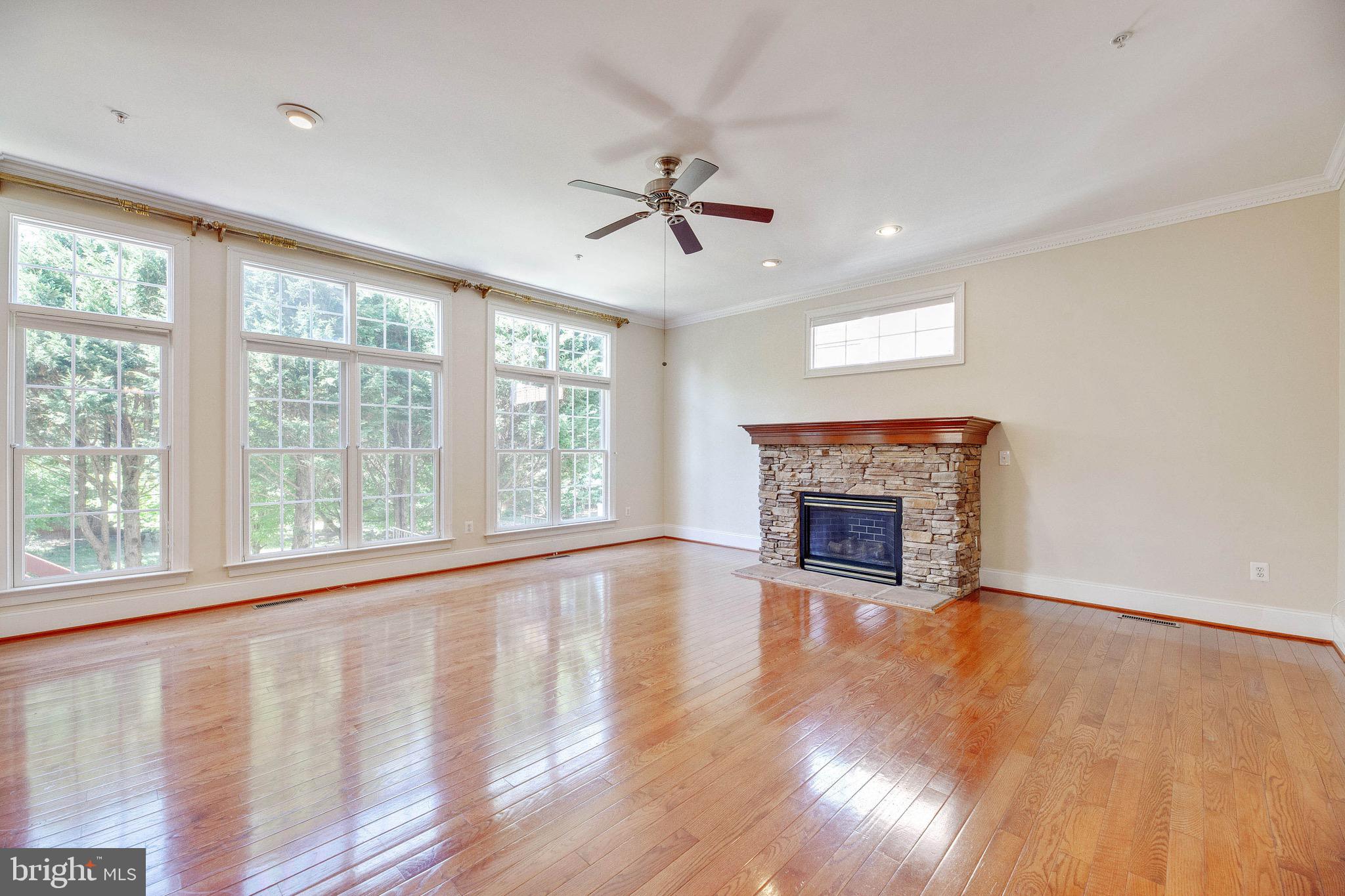 TYSONS TRACE - Residential