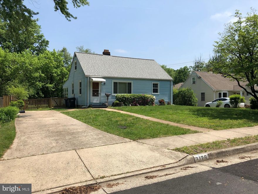 Location! Location!  Great commuting options...Close to RT 50, I-495, Lee Hyw to name a few. Lovely 2 level, 3 bedroom, 1 full bath, cottage style home. Fully fenced backyard, quarter acre lot in total. Owner will consider Pets on case by case basis (with pet deposit). No smoking. No more than two incomes used to qualify. Qualifying income needs to meet, exceed or be close to 94K.