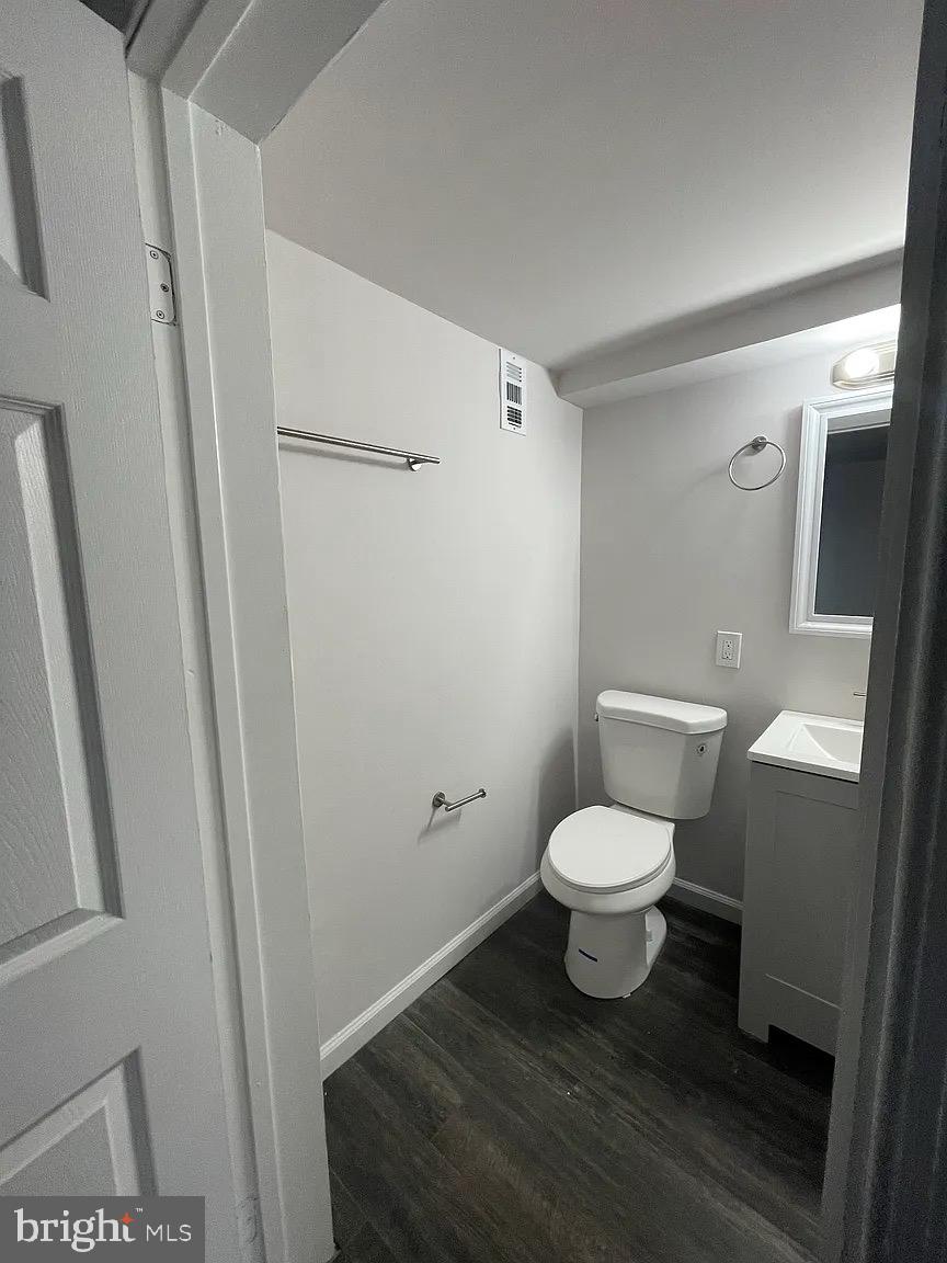 BROADWAY EAST - Residential Lease