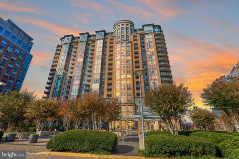 Photo of 8220 Crestwood Heights Drive #714, MCLEAN, VA 22102 (MLS # VAFX2297436)