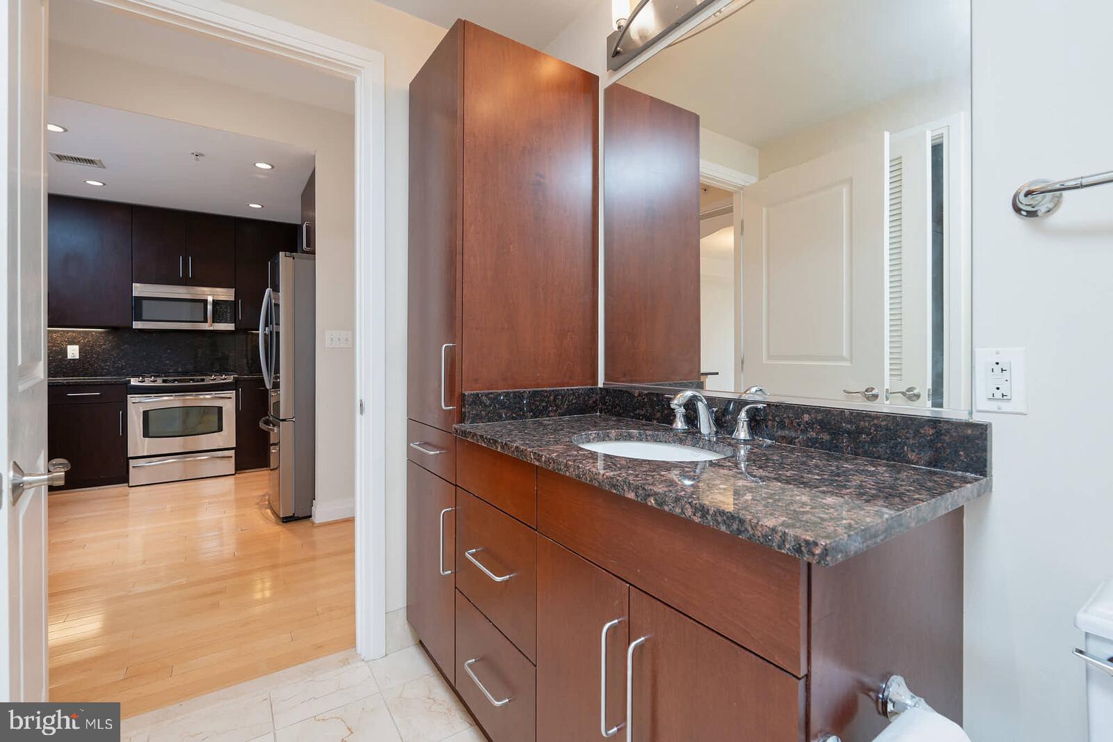 ONE PARK CREST CONDOMINIUM - Residential