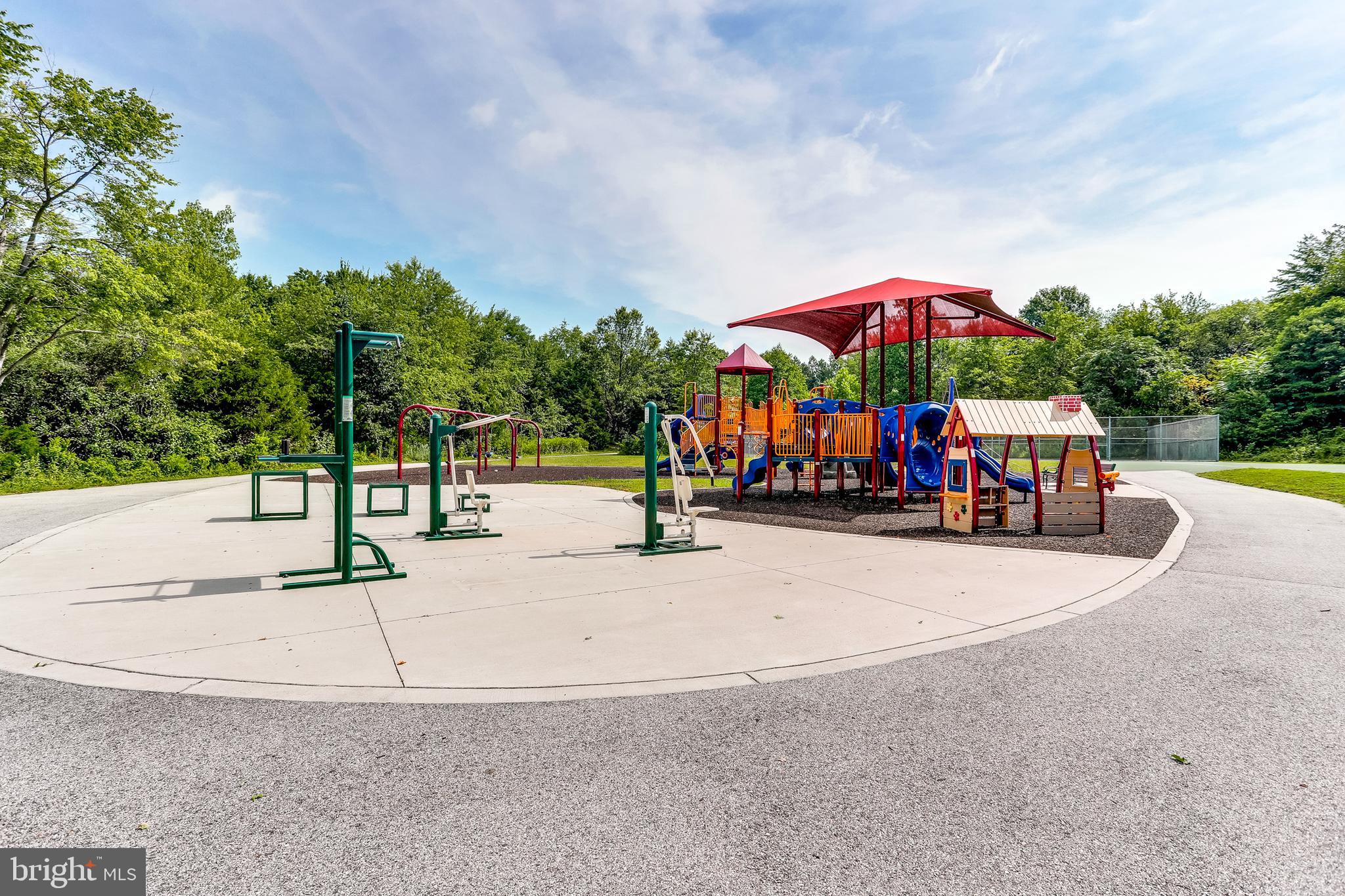 RIVERS EDGE - Residential